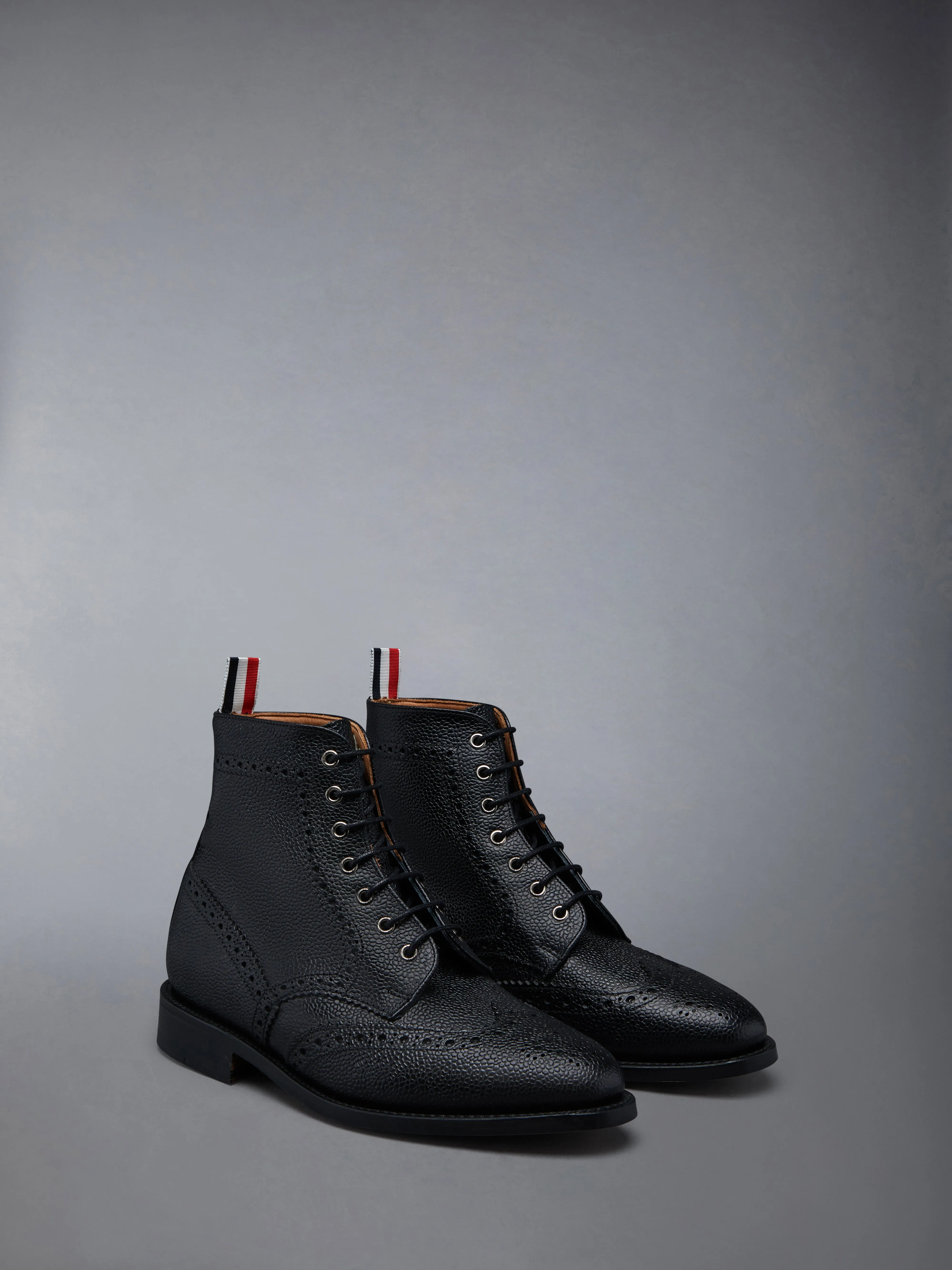 PEBBLE GRAIN LEATHER SOLE WINGTIP BROGUE BOOT sold by Thom Browne product image thumbnail 2