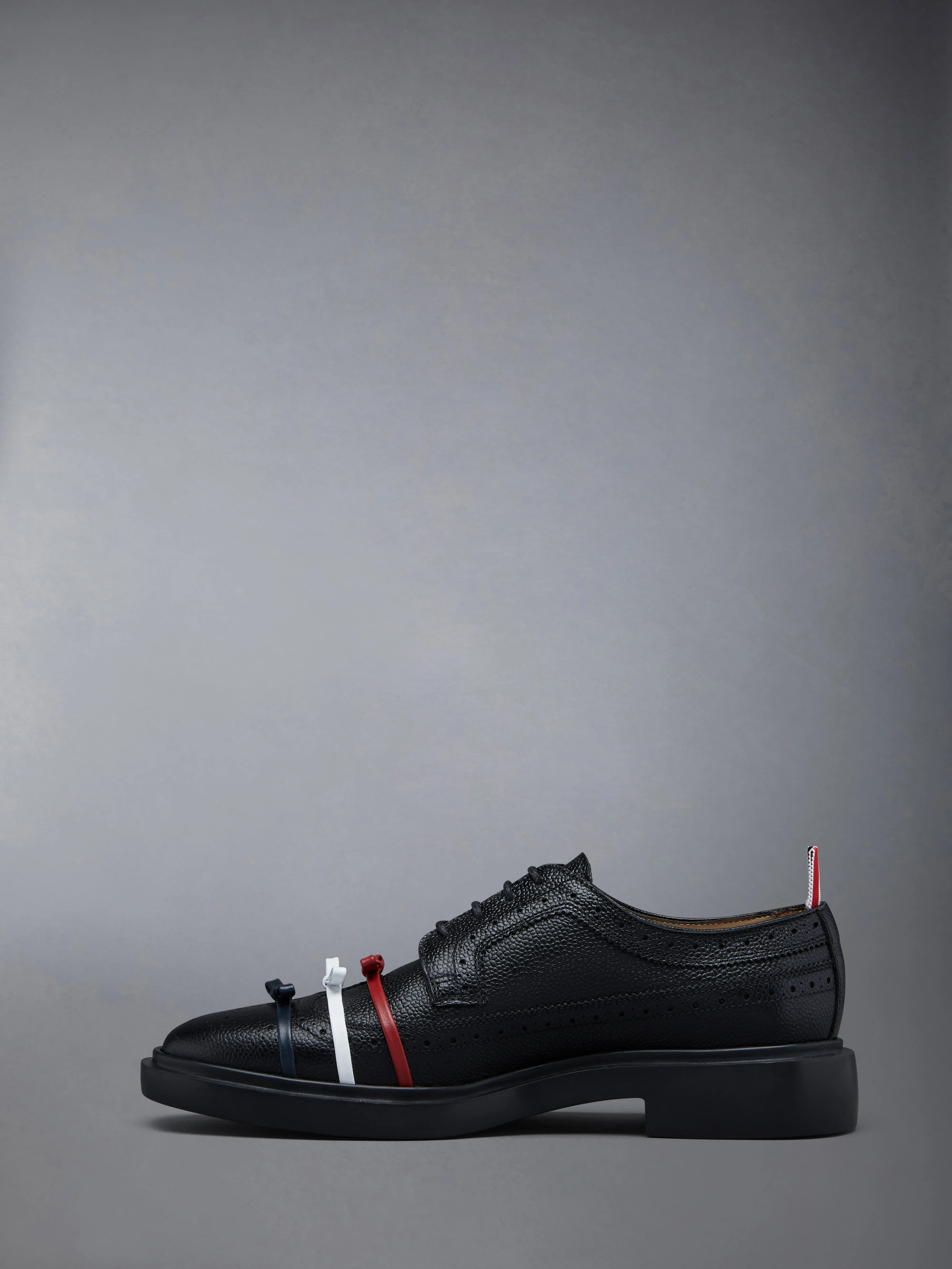 RUBBER SOLE 3-BOW LONGWING BROGUE sold by Thom Browne product image thumbnail 3