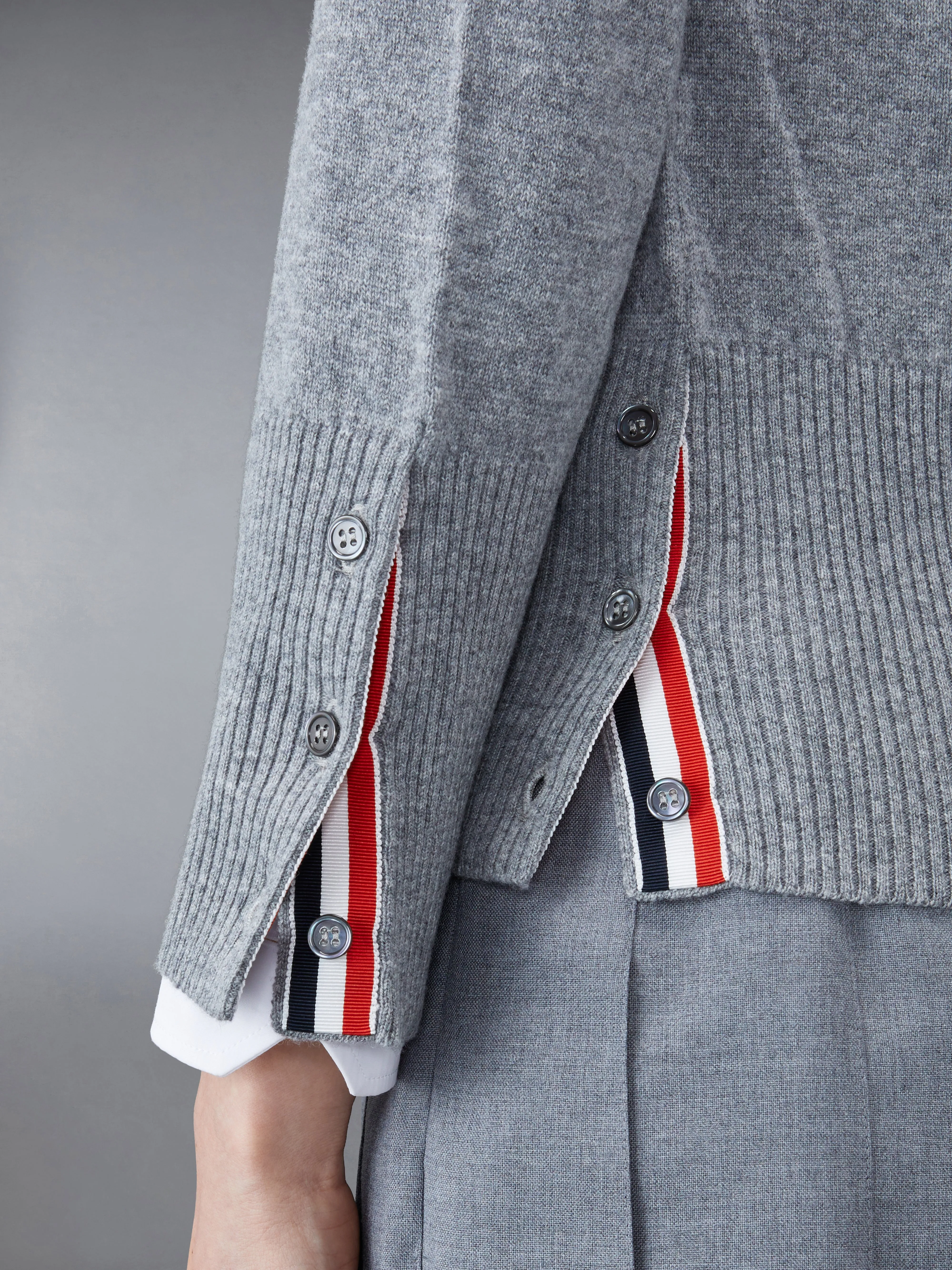 CLASSIC CASHMERE 4-BAR V-NECK CARDIGAN sold by Thom Browne product image thumbnail 5