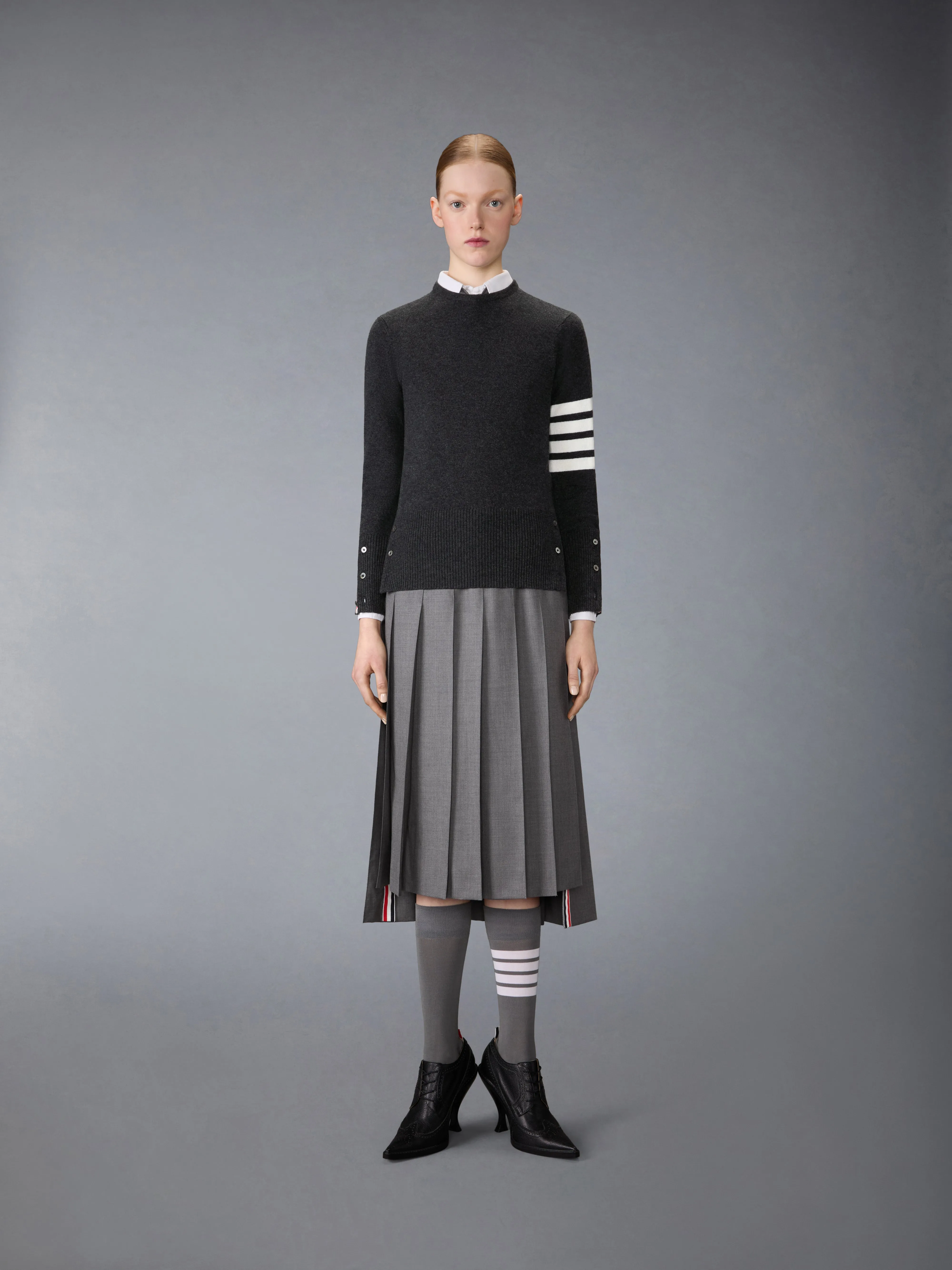 CLASSIC CASHMERE 4-BAR PULLOVER sold by Thom Browne product image thumbnail 2