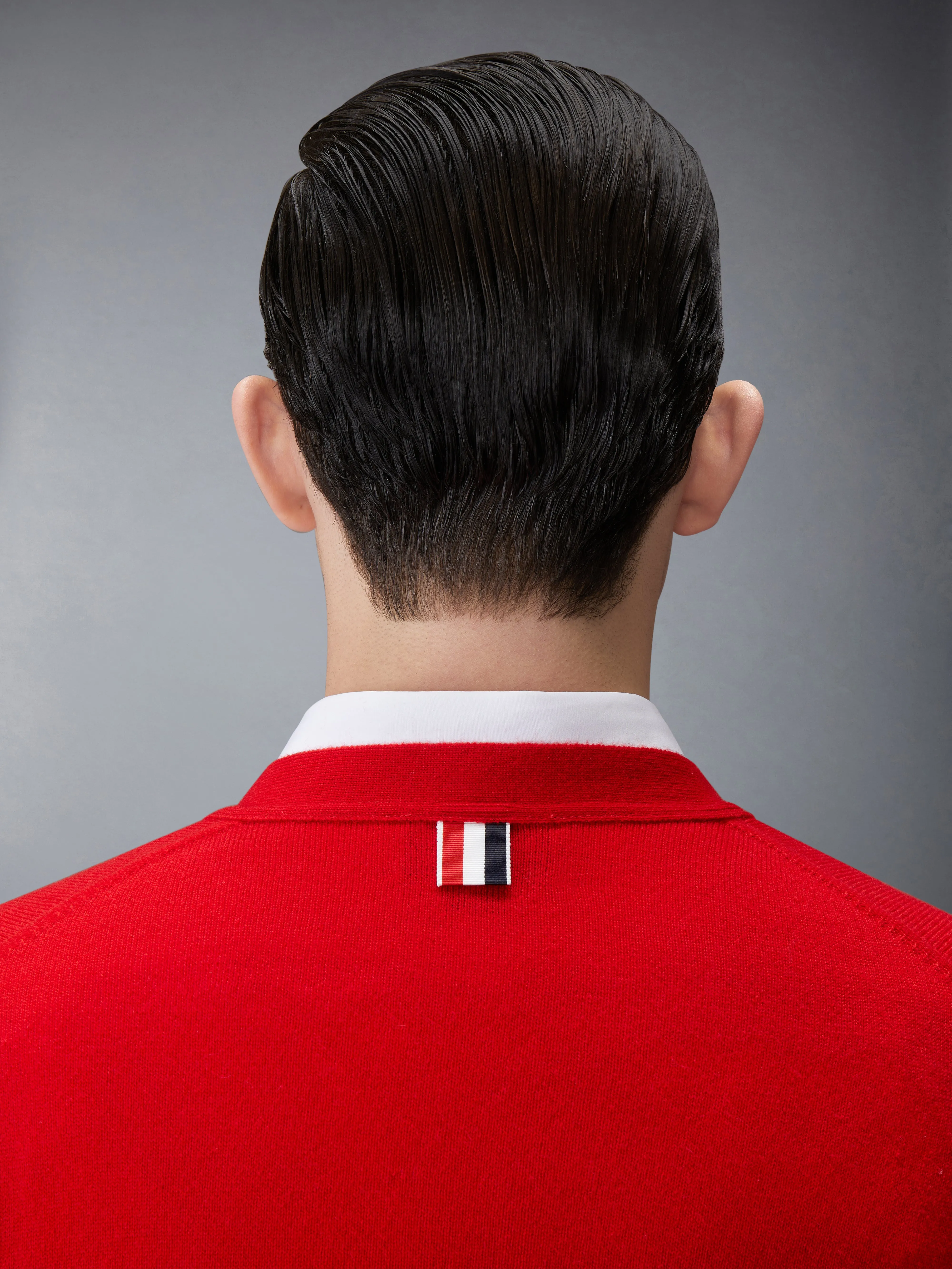 CLASSIC CASHMERE 4-BAR V-NECK CARDIGAN sold by Thom Browne product image thumbnail 5