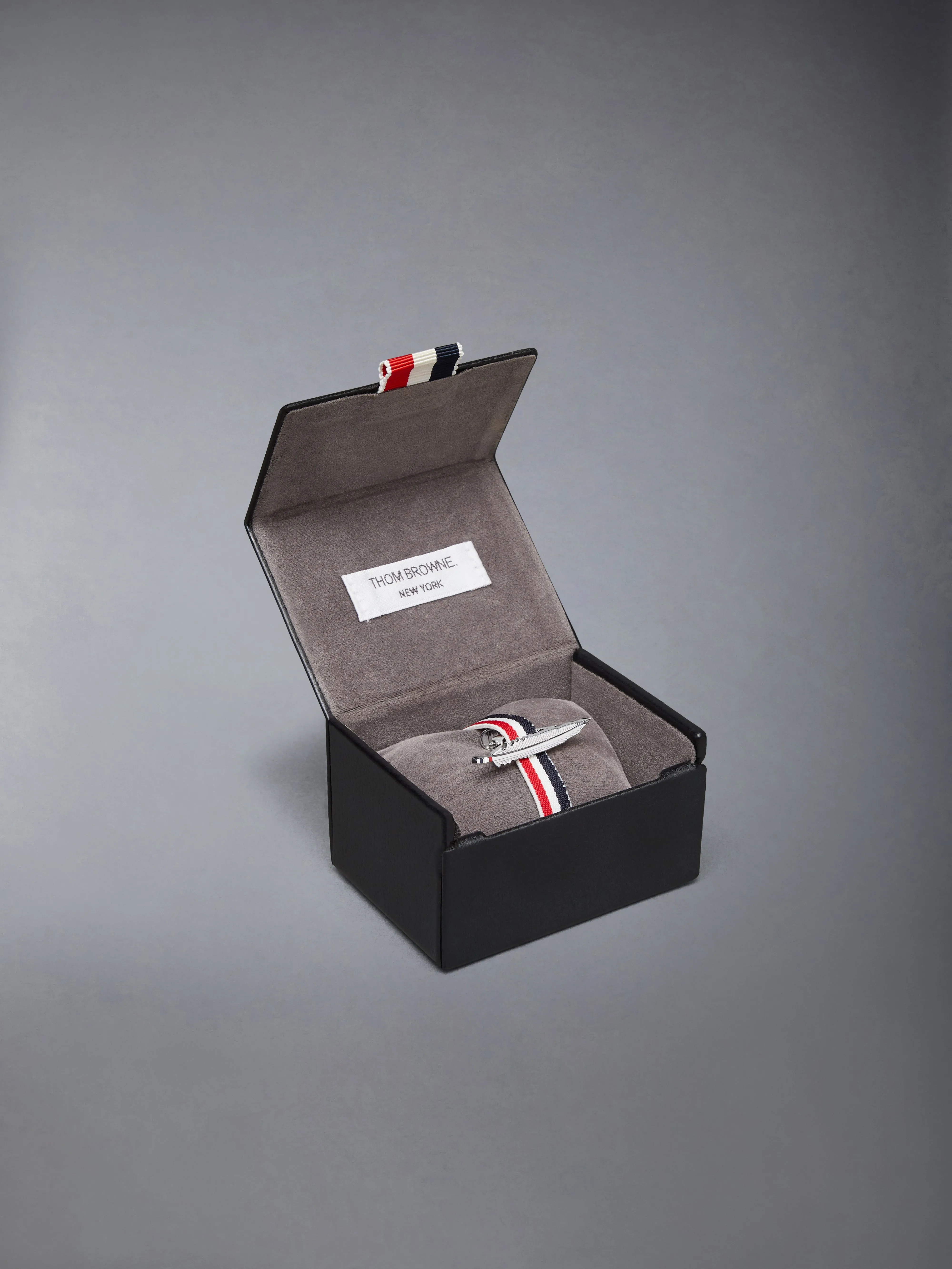 STERLING SILVER FEATHER TIE BAR sold by Thom Browne product image thumbnail 4