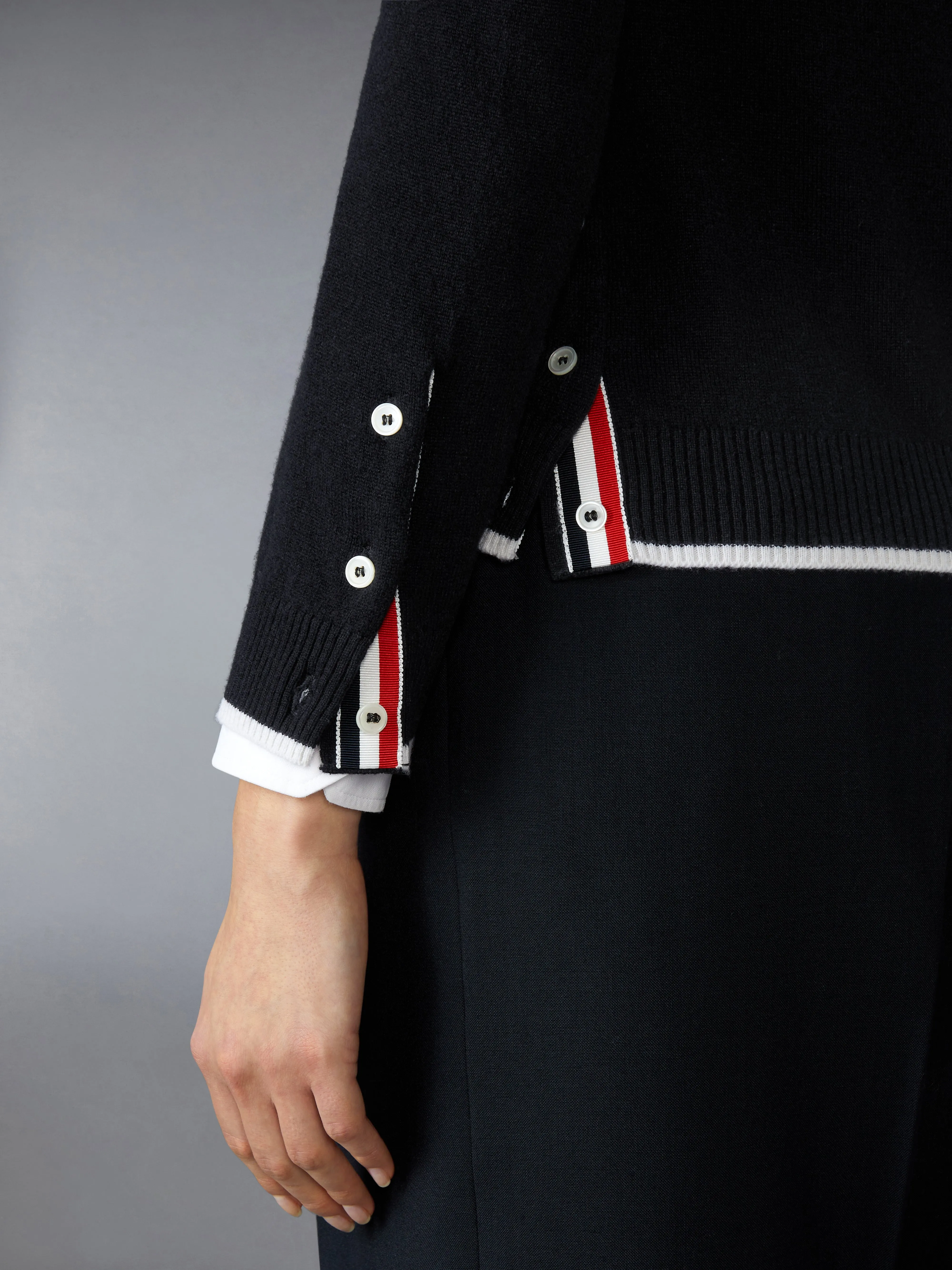 JERSEY STITCH CASHMERE V NECK CARDIGAN sold by Thom Browne product image thumbnail 4
