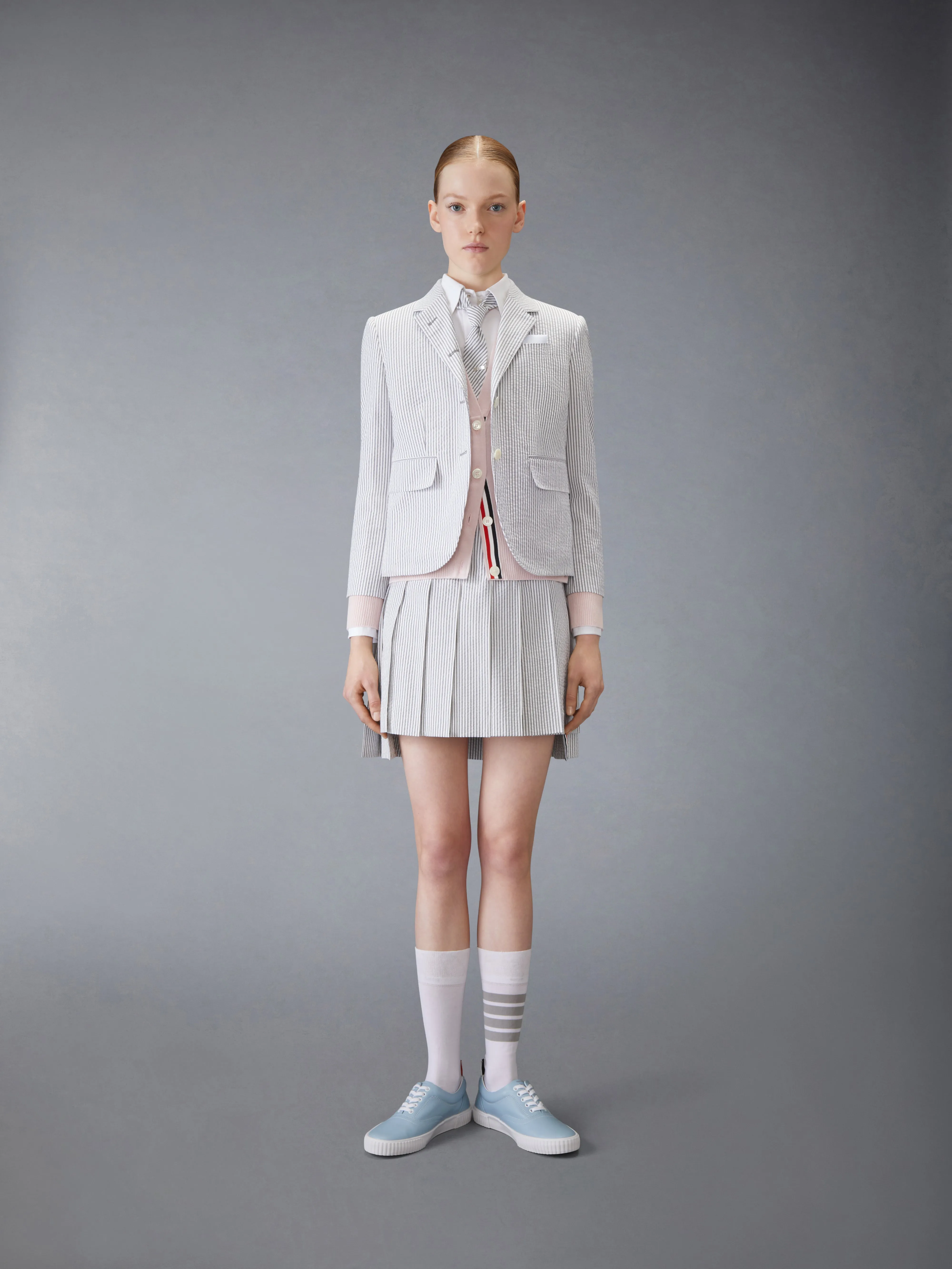 CLASSIC CASHMERE 4-BAR V-NECK CARDIGAN sold by Thom Browne product image thumbnail 3