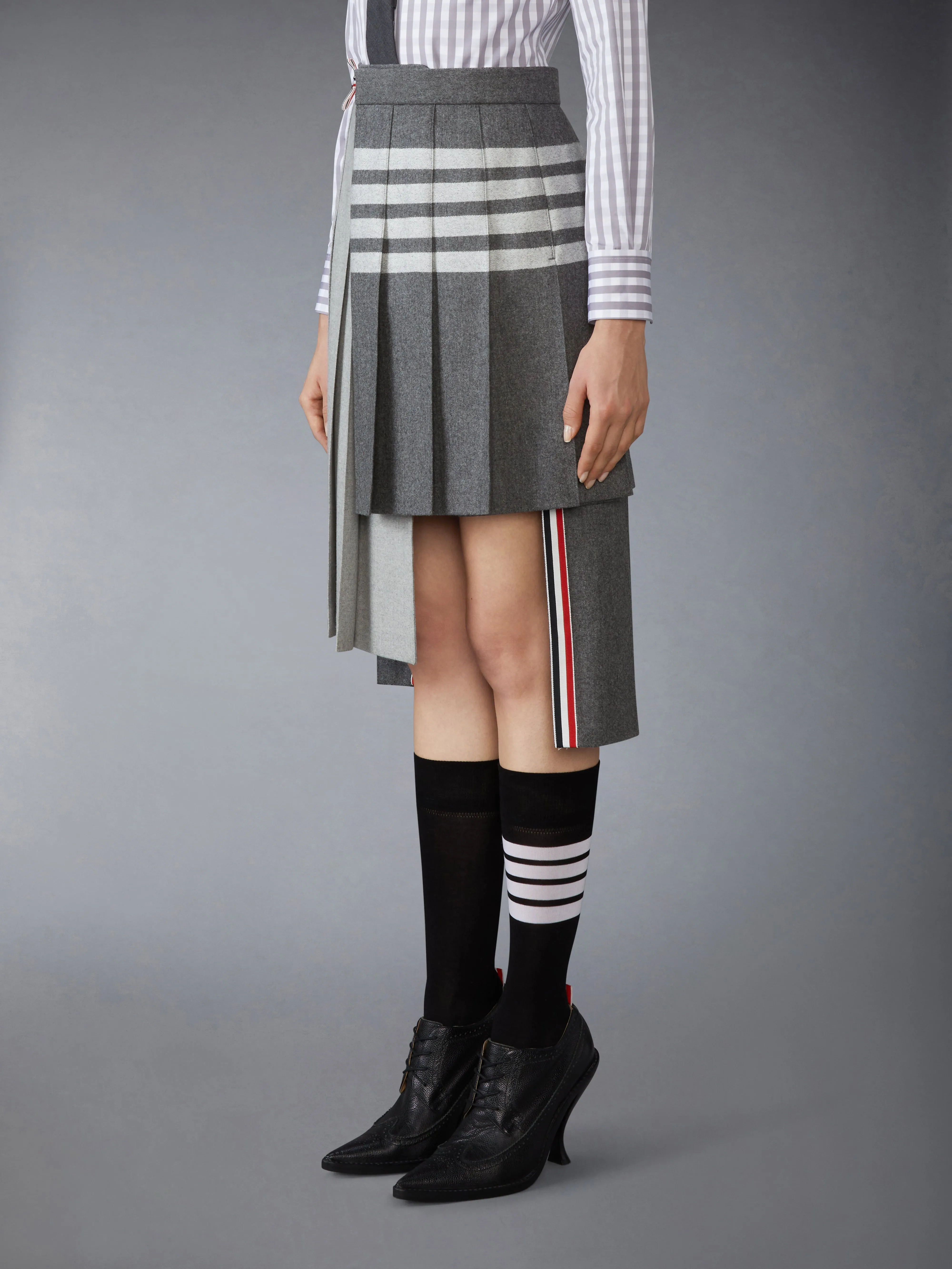 WOOL FLANNEL 4-BAR PLEATED SKIRT sold by Thom Browne product image thumbnail 2