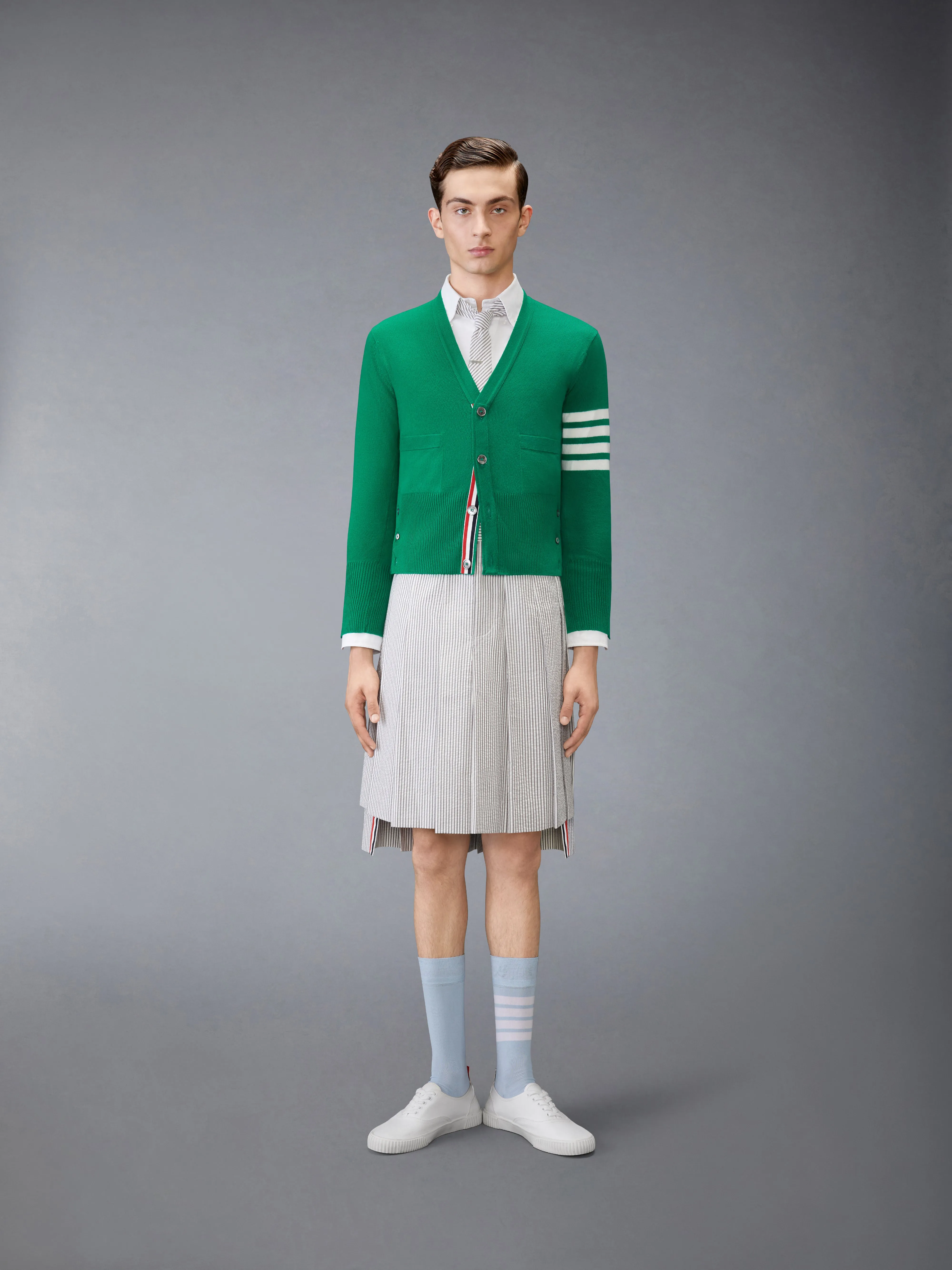 CLASSIC CASHMERE 4-BAR V-NECK CARDIGAN sold by Thom Browne product image thumbnail 3