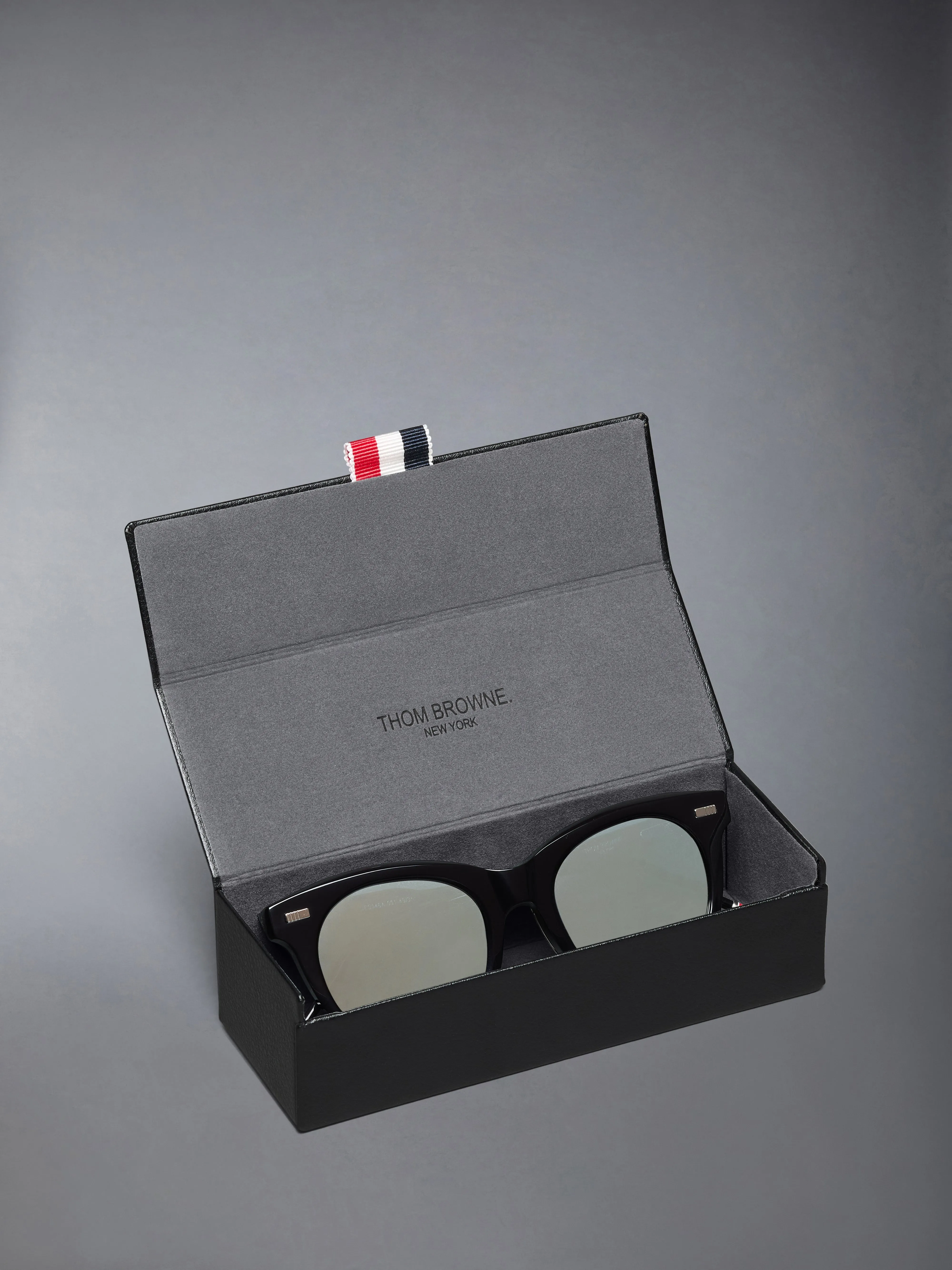 ACETATE CATEYE SUNGLASSES sold by Thom Browne product image thumbnail 4