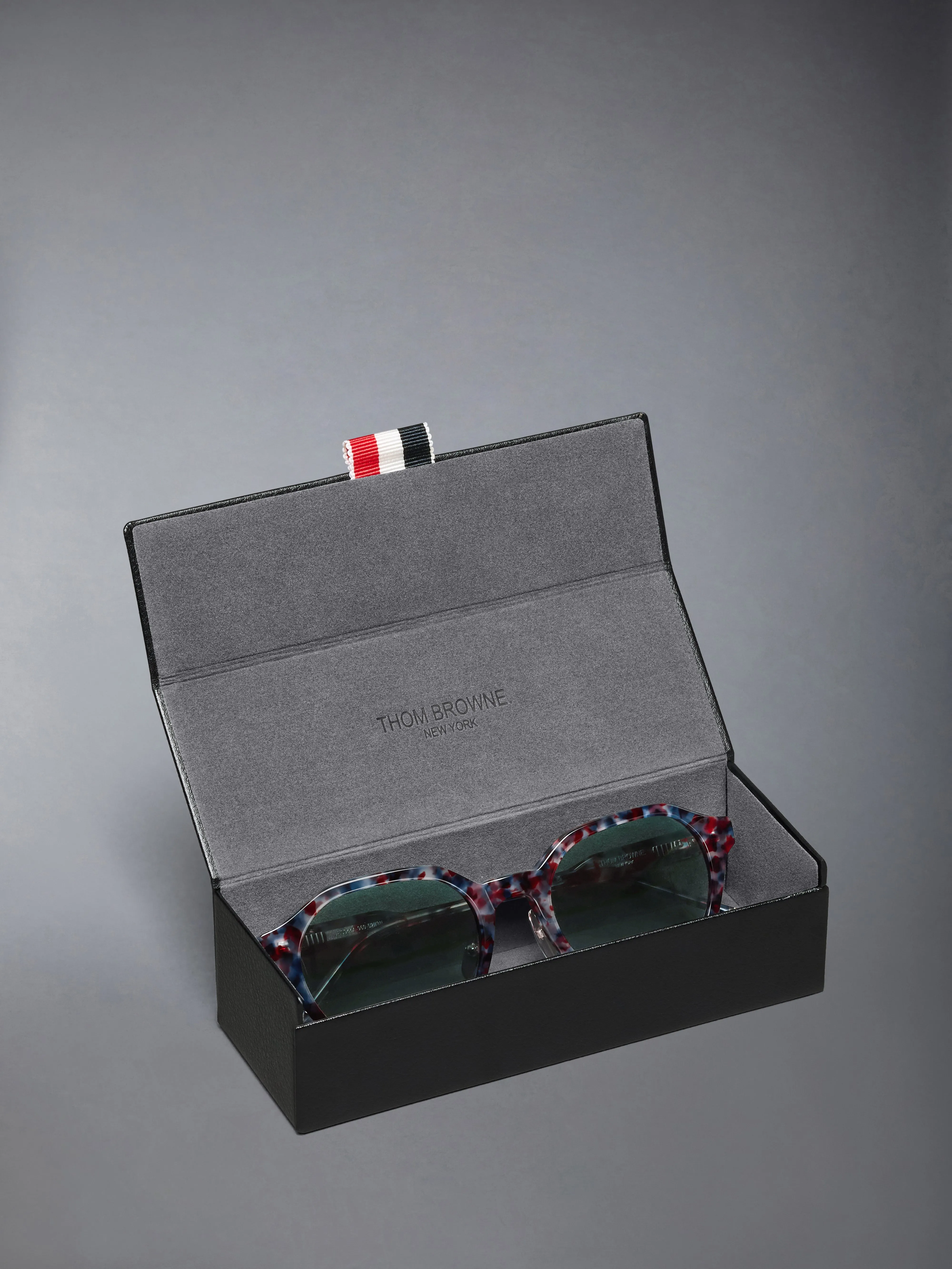 ACETATE OVAL SUNGLASSES sold by Thom Browne product image thumbnail 4