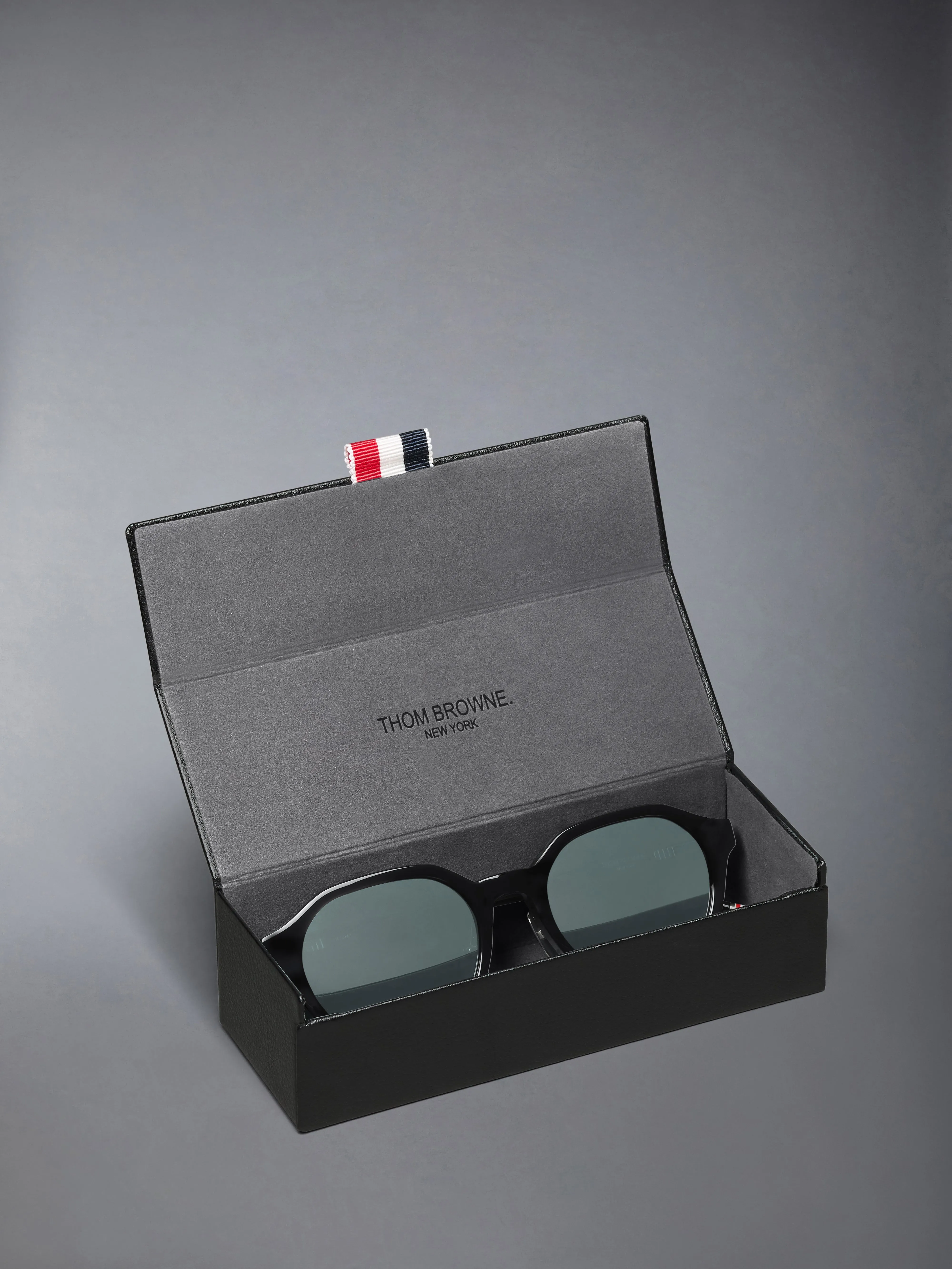 ACETATE OVAL SUNGLASSES sold by Thom Browne product image thumbnail 4