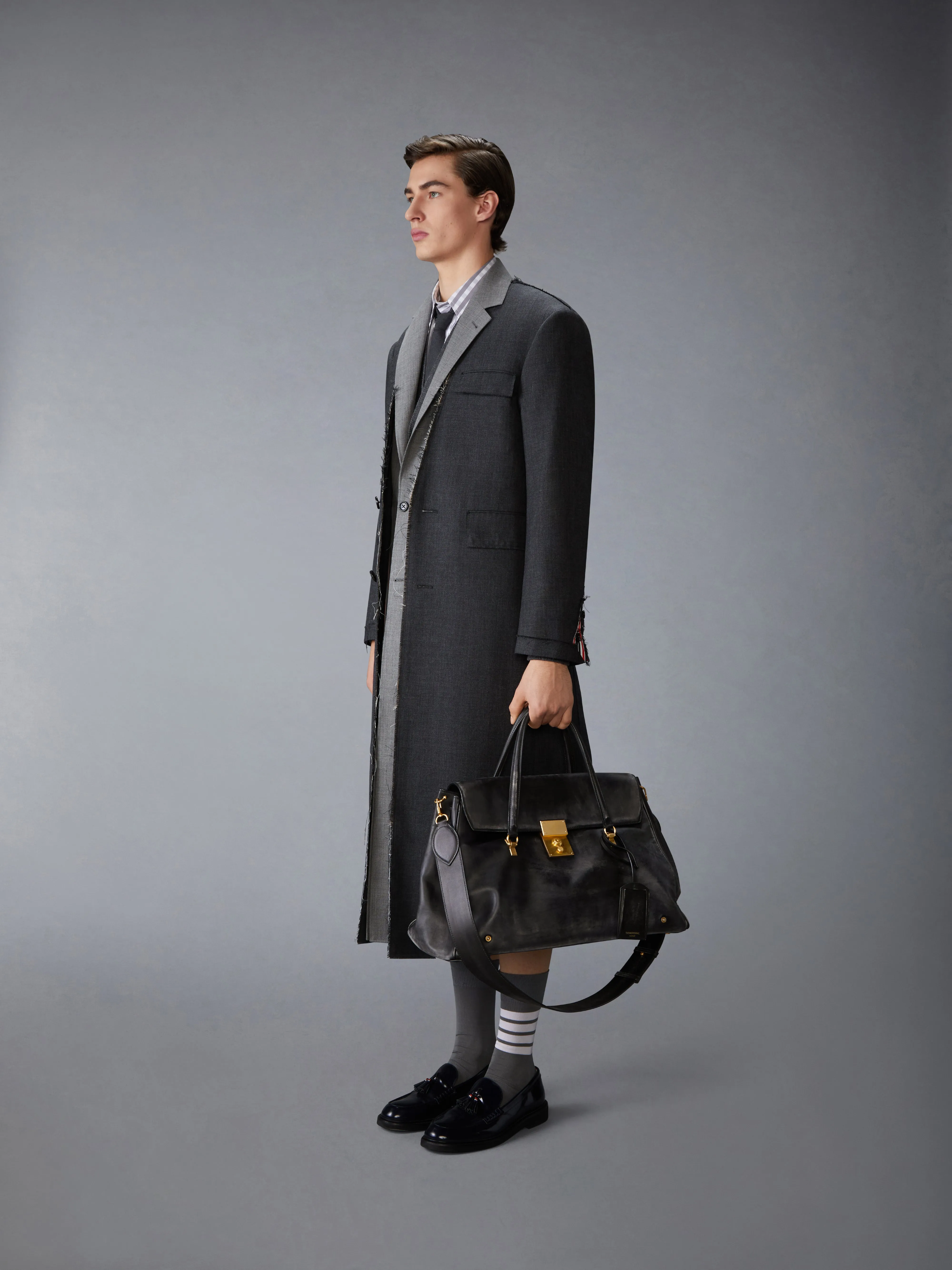 BOLTON WEEKENDER BAG IN DISTRESSED LEATHER sold by Thom Browne product image thumbnail 4