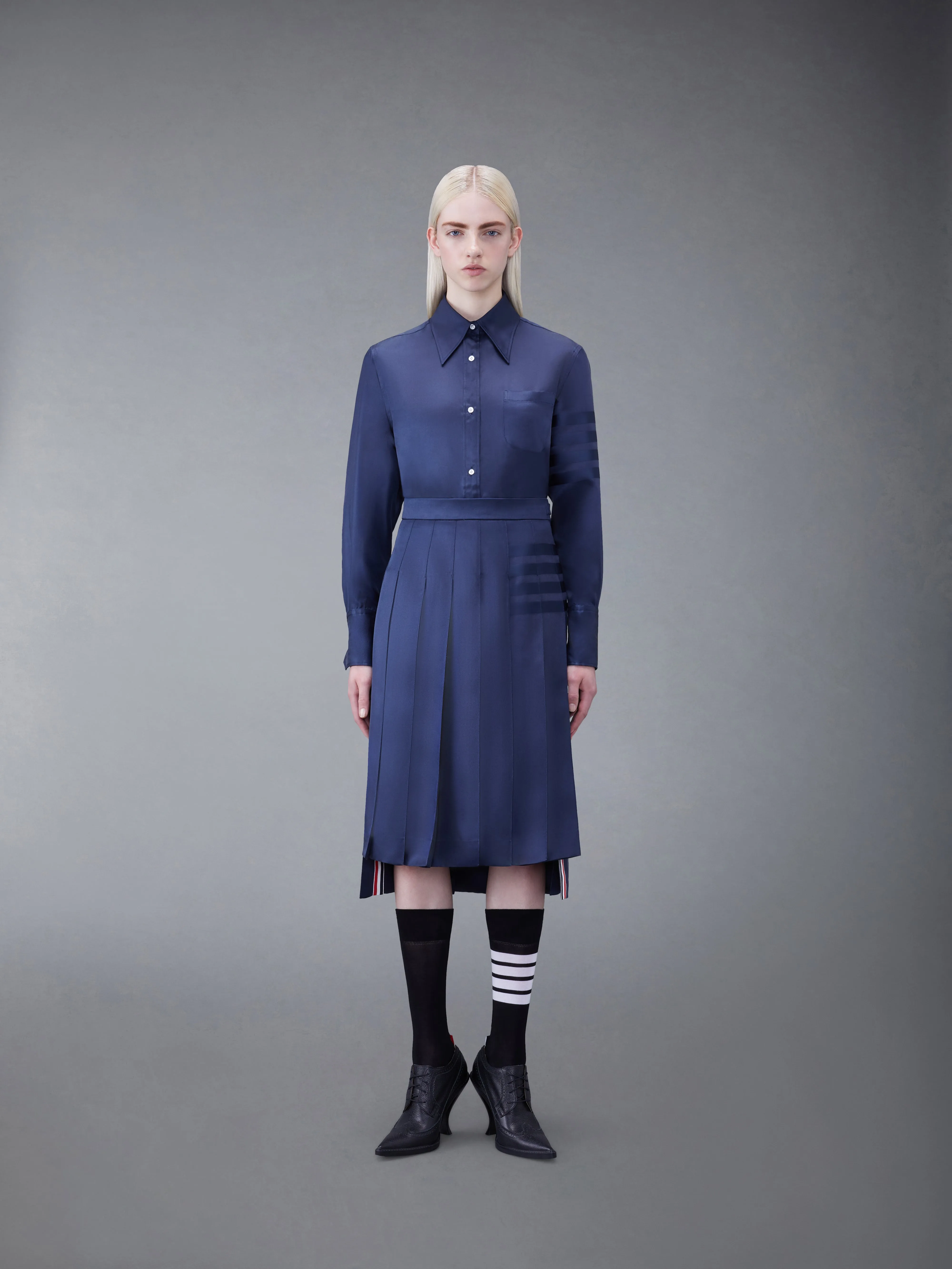 SILK TWILL 4-BAR OVERSIZED SHIRT sold by Thom Browne product image thumbnail 4