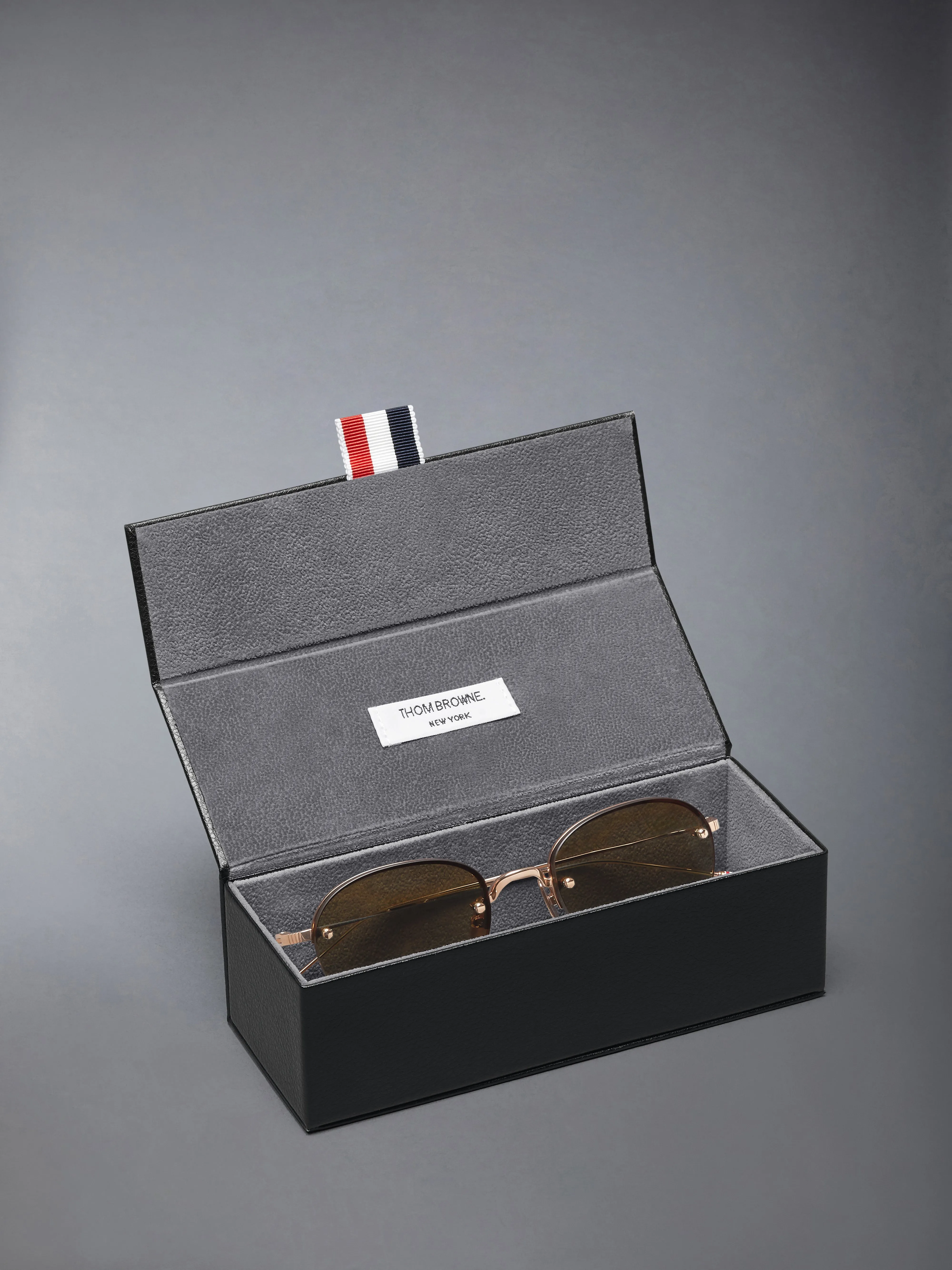 TITANIUM SEMI RIMLESS OVAL SUNGLASSES sold by Thom Browne product image thumbnail 4