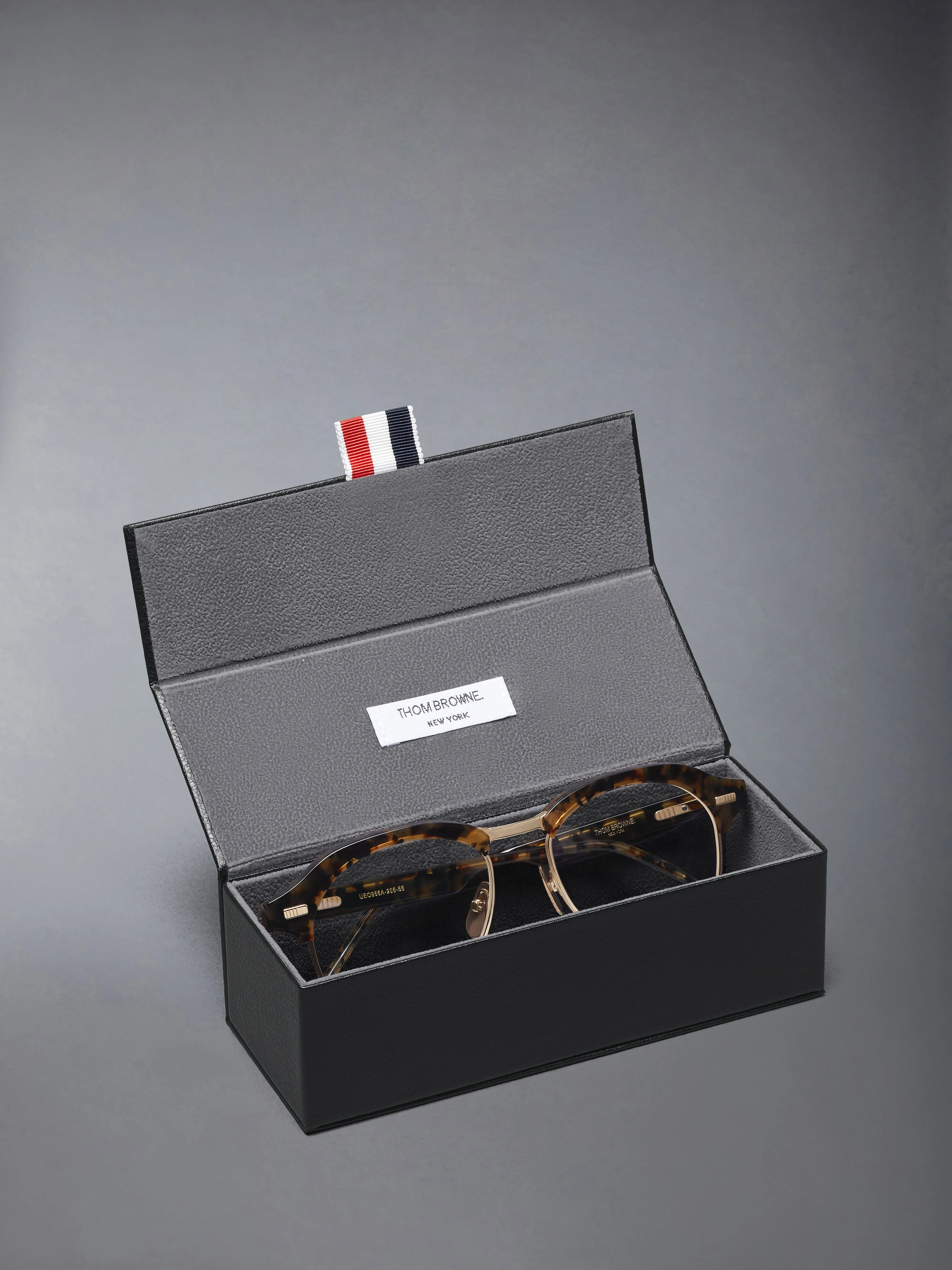 ACETATE AND TITANIUM PILOT EYEGLASSES sold by Thom Browne product image thumbnail 4