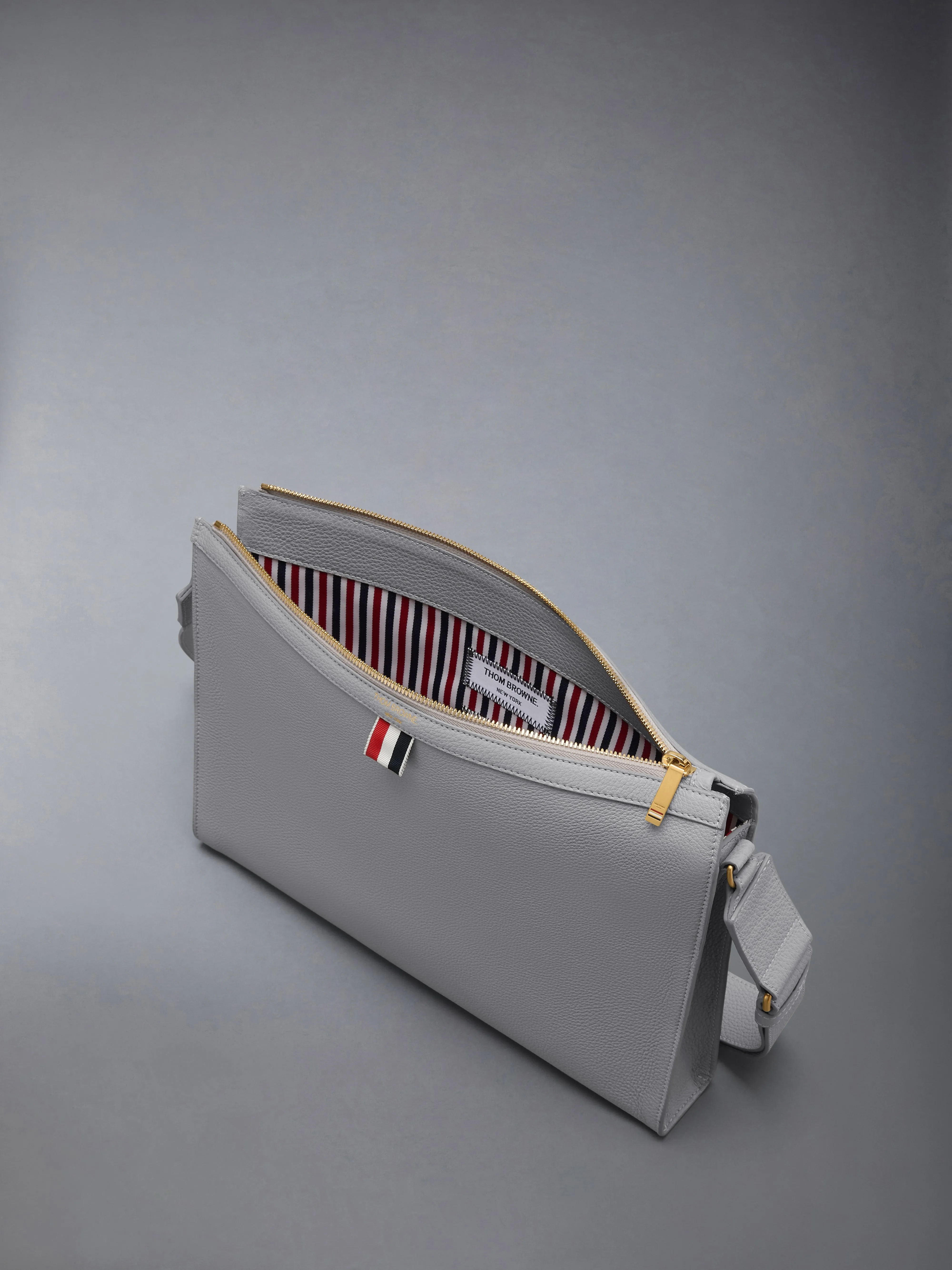 SOFT PEBBLE GRAIN 4-BAR CROSSBODY DOCUMENT HOLDER sold by Thom Browne product image thumbnail 5