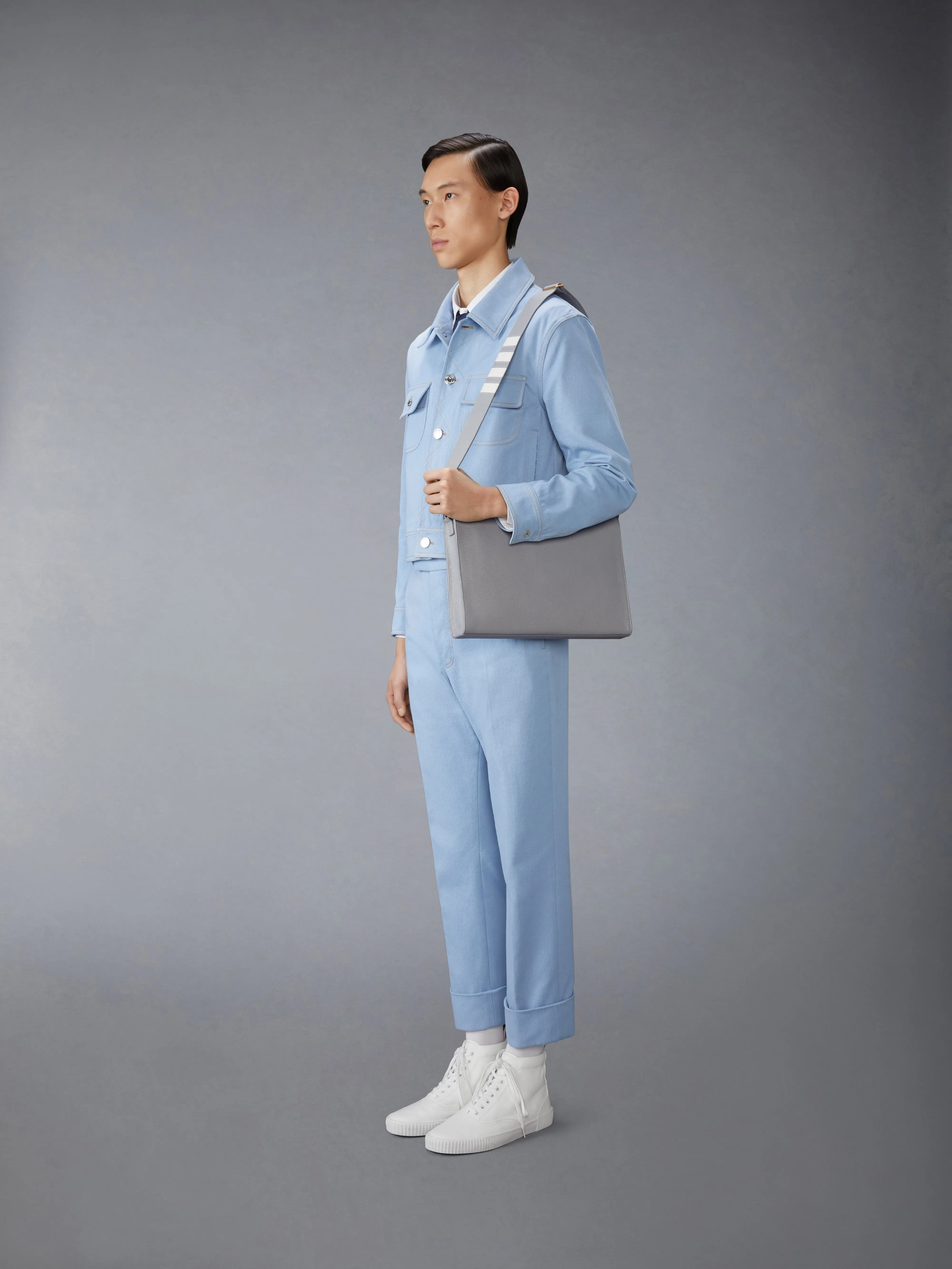 SOFT PEBBLE GRAIN 4-BAR CROSSBODY DOCUMENT HOLDER sold by Thom Browne product image thumbnail 4