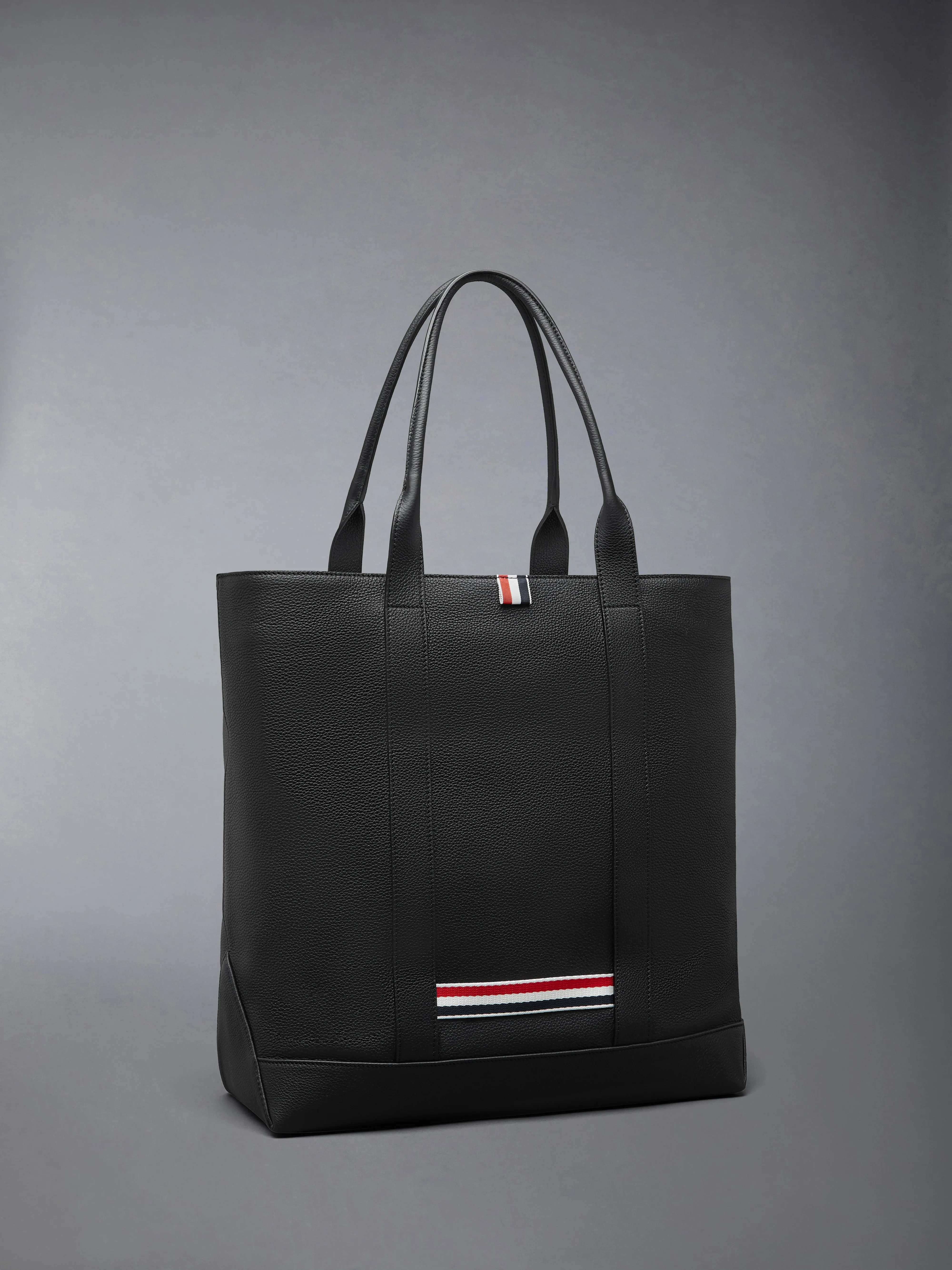 VERTICAL TOOL TOTE IN SOFT PEBBLE GRAIN LEATHER sold by Thom Browne product image thumbnail 2
