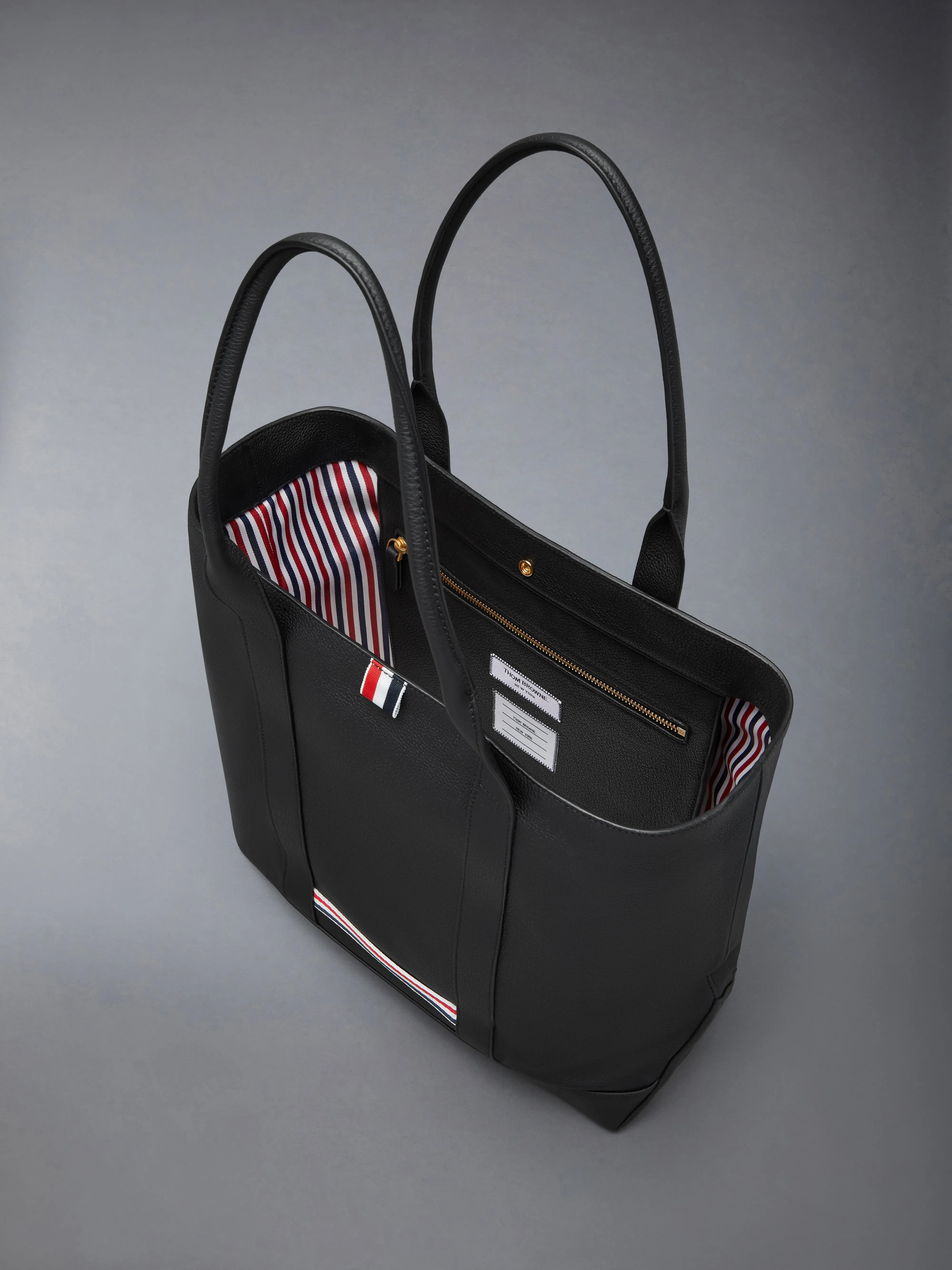 VERTICAL TOOL TOTE IN SOFT PEBBLE GRAIN LEATHER sold by Thom Browne product image thumbnail 4