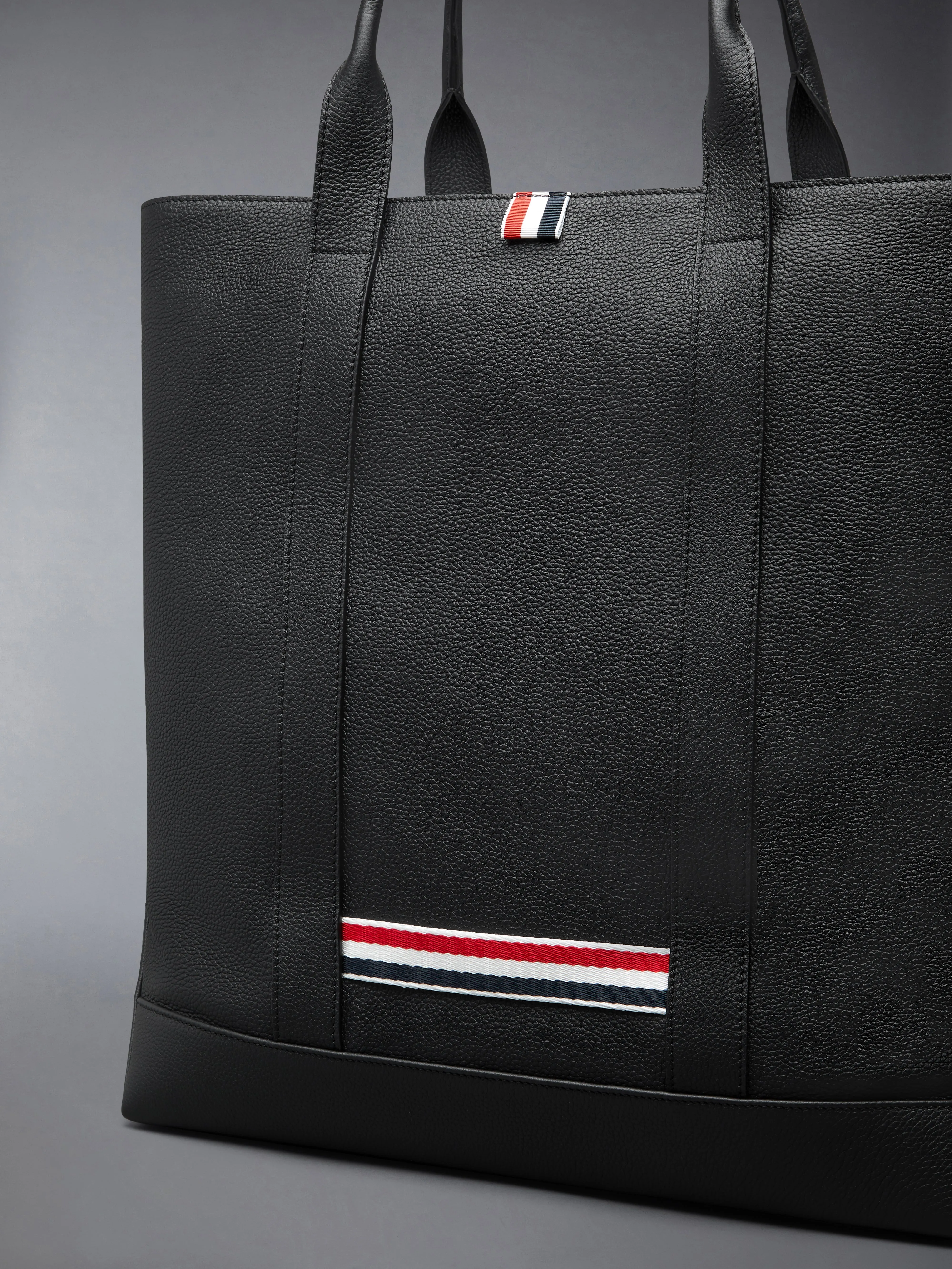 VERTICAL TOOL TOTE IN SOFT PEBBLE GRAIN LEATHER sold by Thom Browne product image thumbnail 5