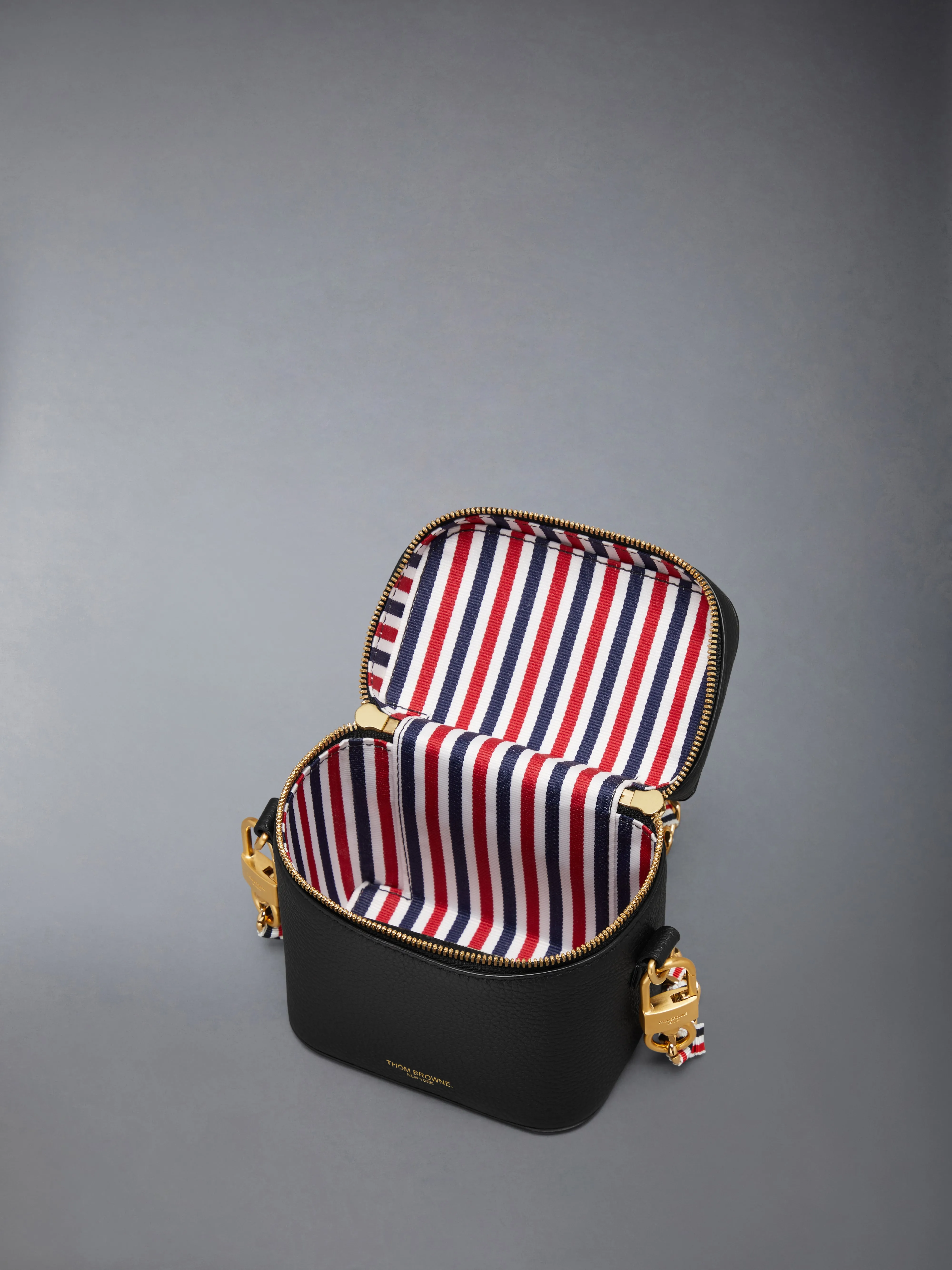 BOX POUCH IN SOFT PEBBLE GRAIN LEATHER sold by Thom Browne product image thumbnail 5