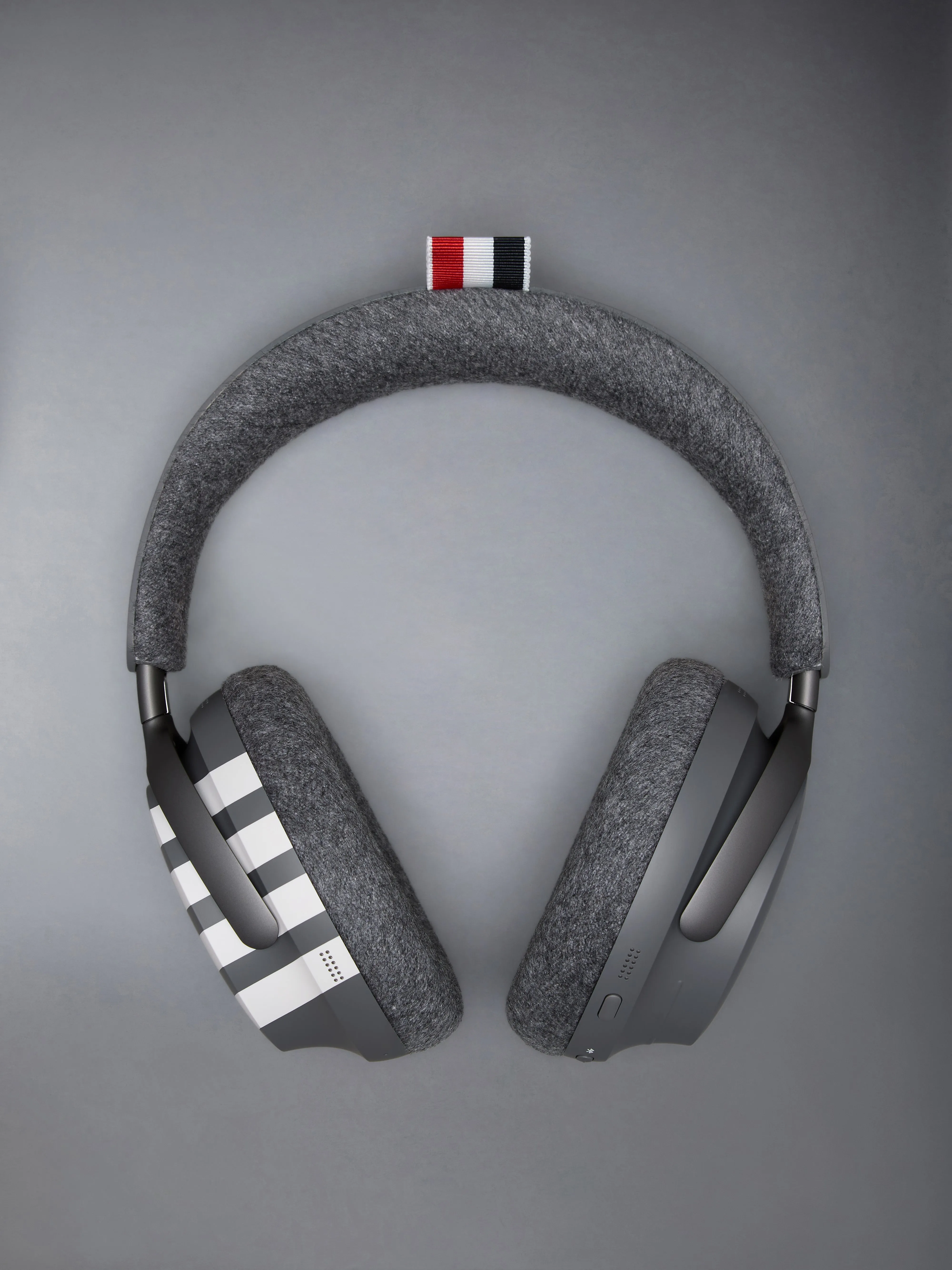 BOSE QUIETCOMFORT ULTRA HEADPHONES sold by Thom Browne product image thumbnail 2