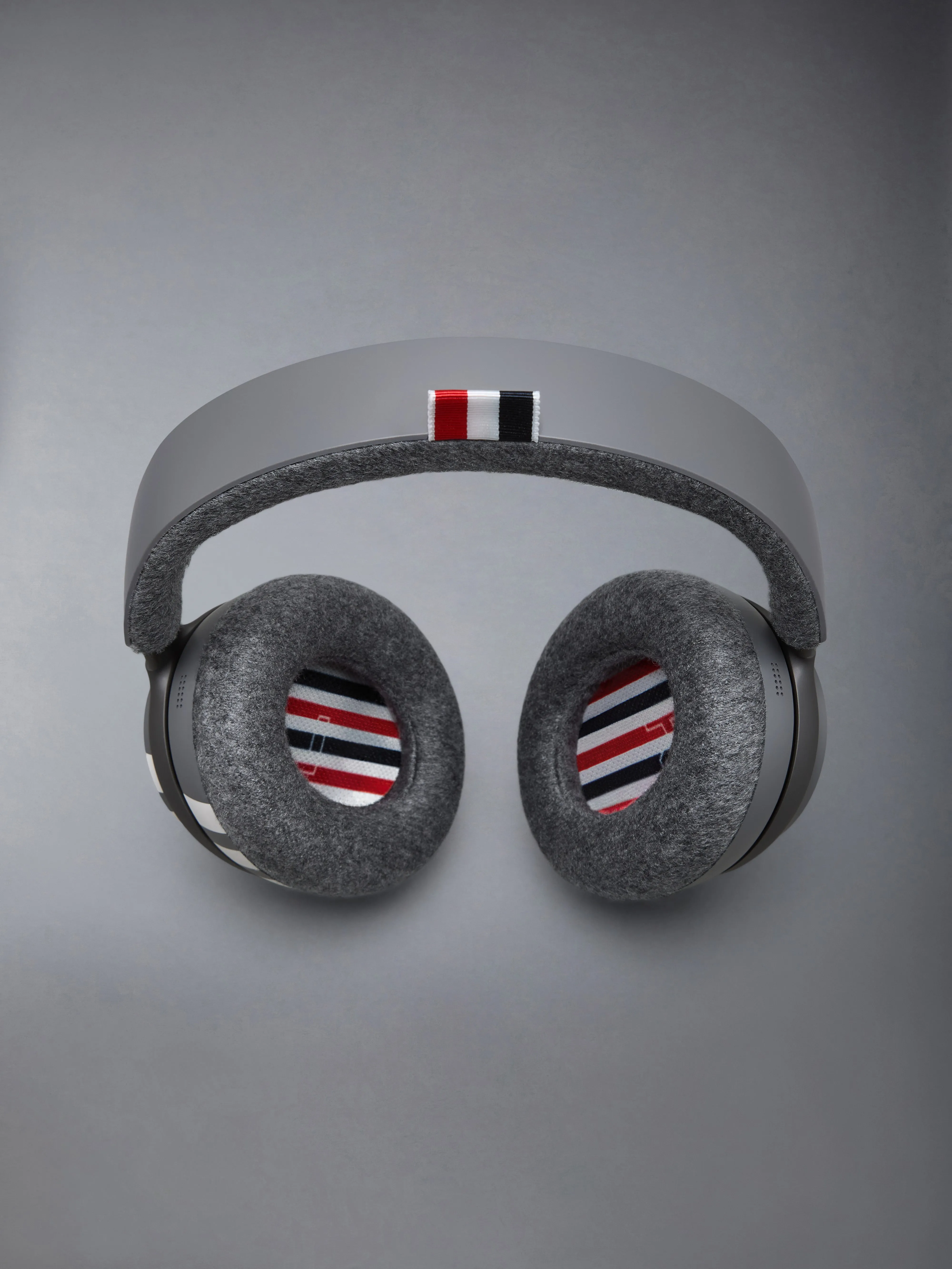 BOSE QUIETCOMFORT ULTRA HEADPHONES sold by Thom Browne product image thumbnail 4