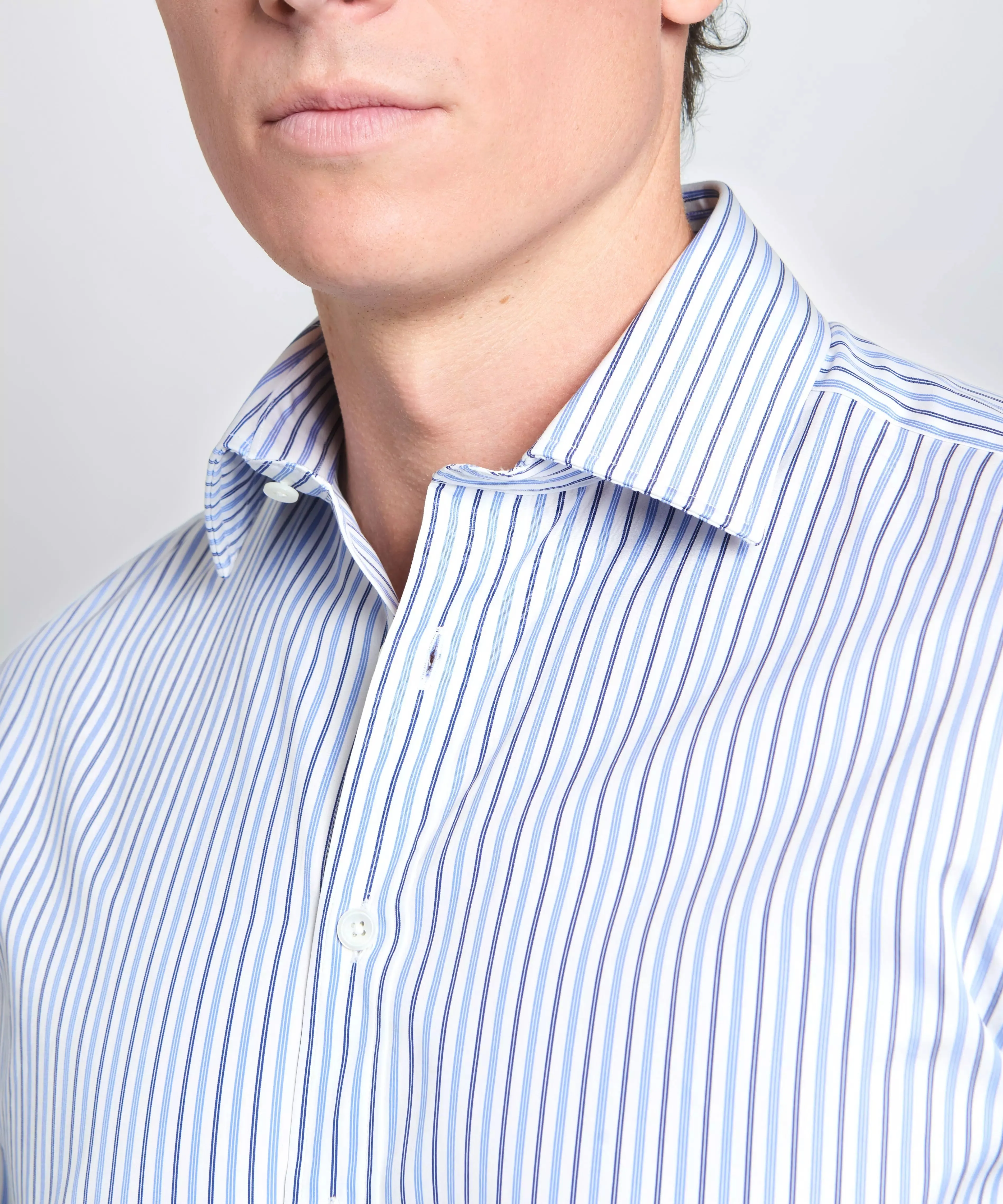 White & Blue Classic Fit Regent Track Stripe Dress Shirt sold by Thomas Pink product image thumbnail 4