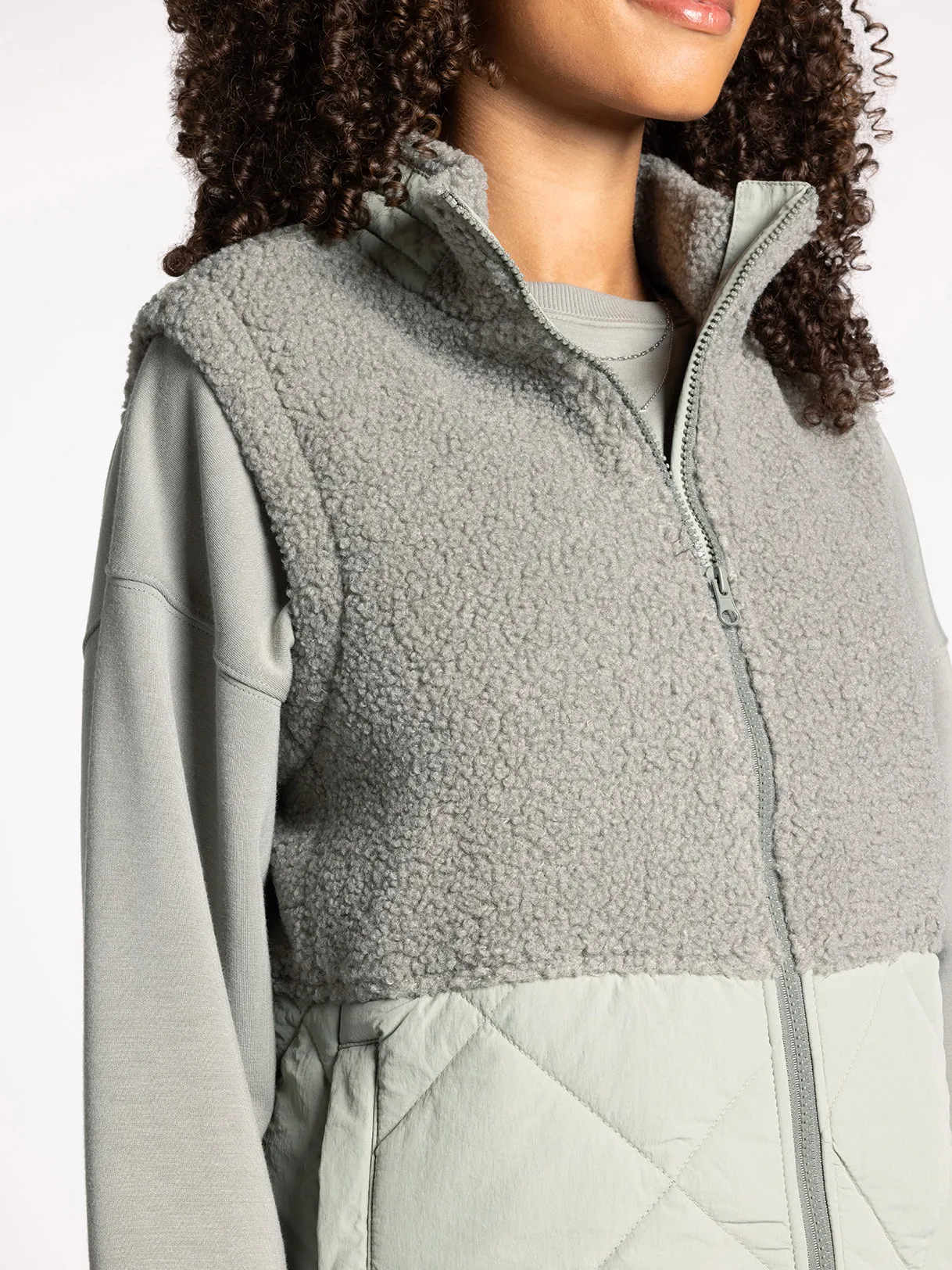 TUNDRA VEST sold by Thread & Supply product image thumbnail 4