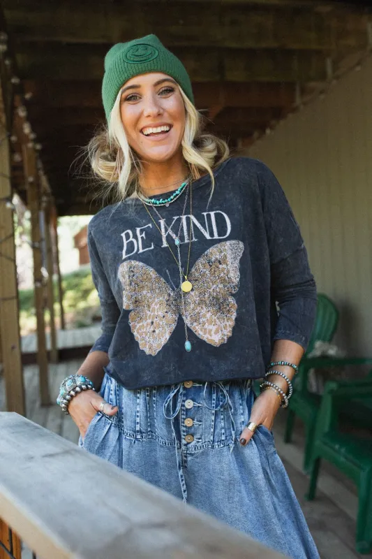 Be Kind Long Sleeve Graphic Top - Charcoal made by Promesa