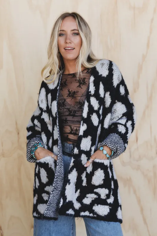 Viva Leopard Print Cardigan - Black made by Davi & Dani