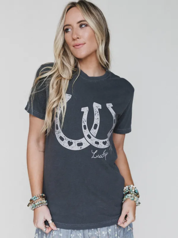 The Nest Lucky You Graphic Tee - Pepper made by Three Bird Nest