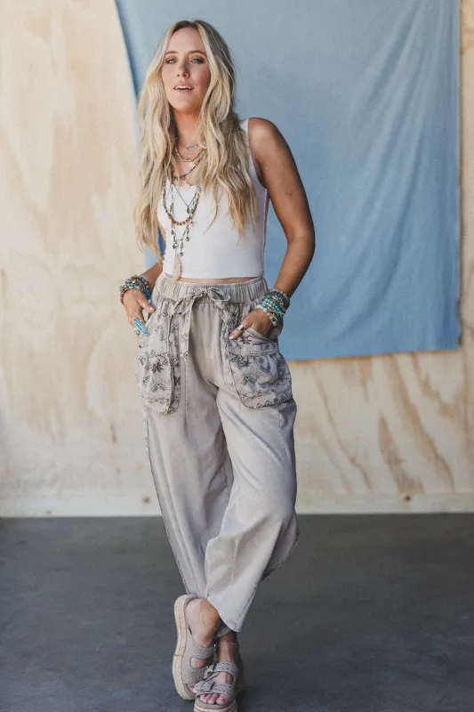Zyana Wide Leg Pants - Mocha made by easel