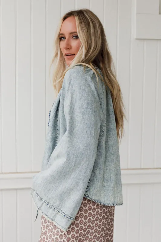 Driftwood Ease Top - Light Wash made by Blue B
