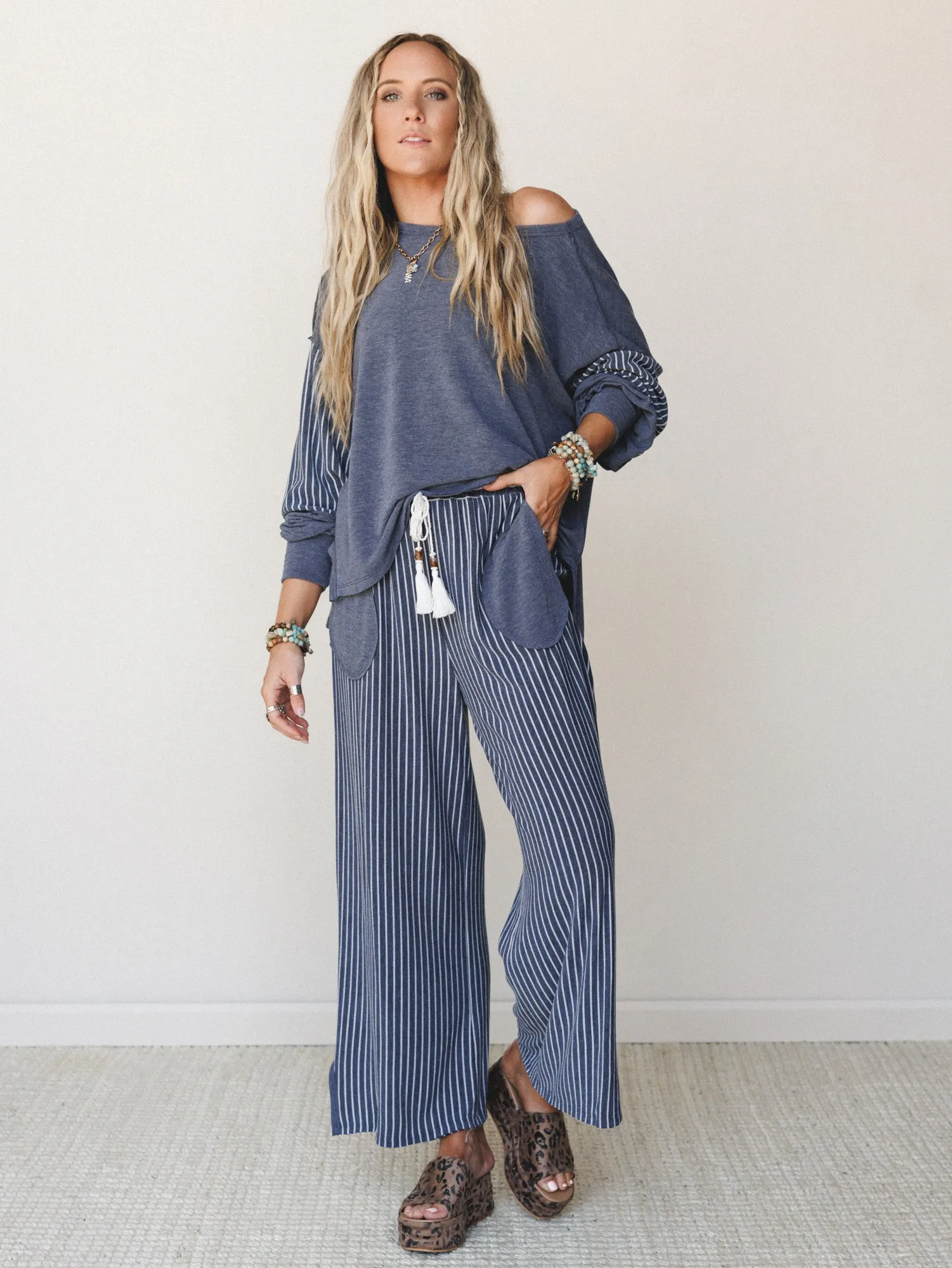 The Nest Easy Days Contrast Set - Navy sold by Three Bird Nest