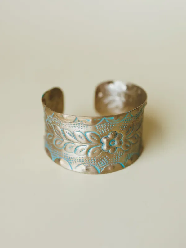 Petals in the Wind Cuff - Gold made by ZAD