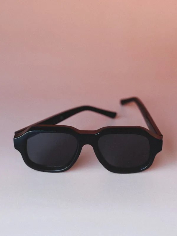 Sun Deck Aviator Sunglasses - Black made by Fame Accessories