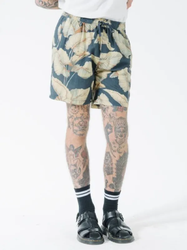 Laylow Volley - Navy made by Thrills