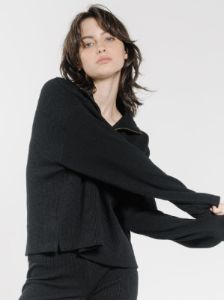 Hiatus 3/4 Zip Pullover - Black sold by Thrills