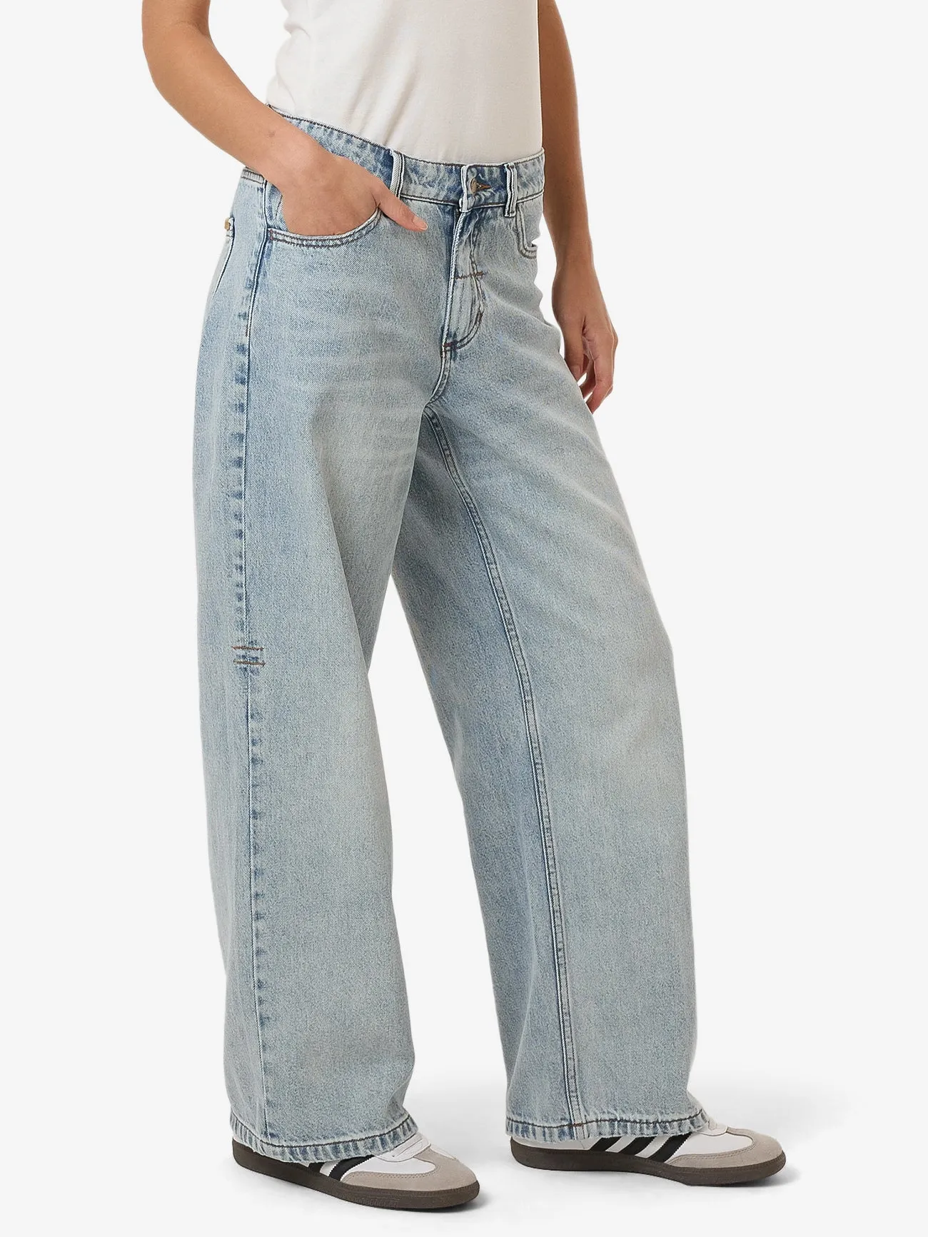 Billie Low Rise Baggy Jean - Tainted Blue sold by Thrills product image thumbnail 3
