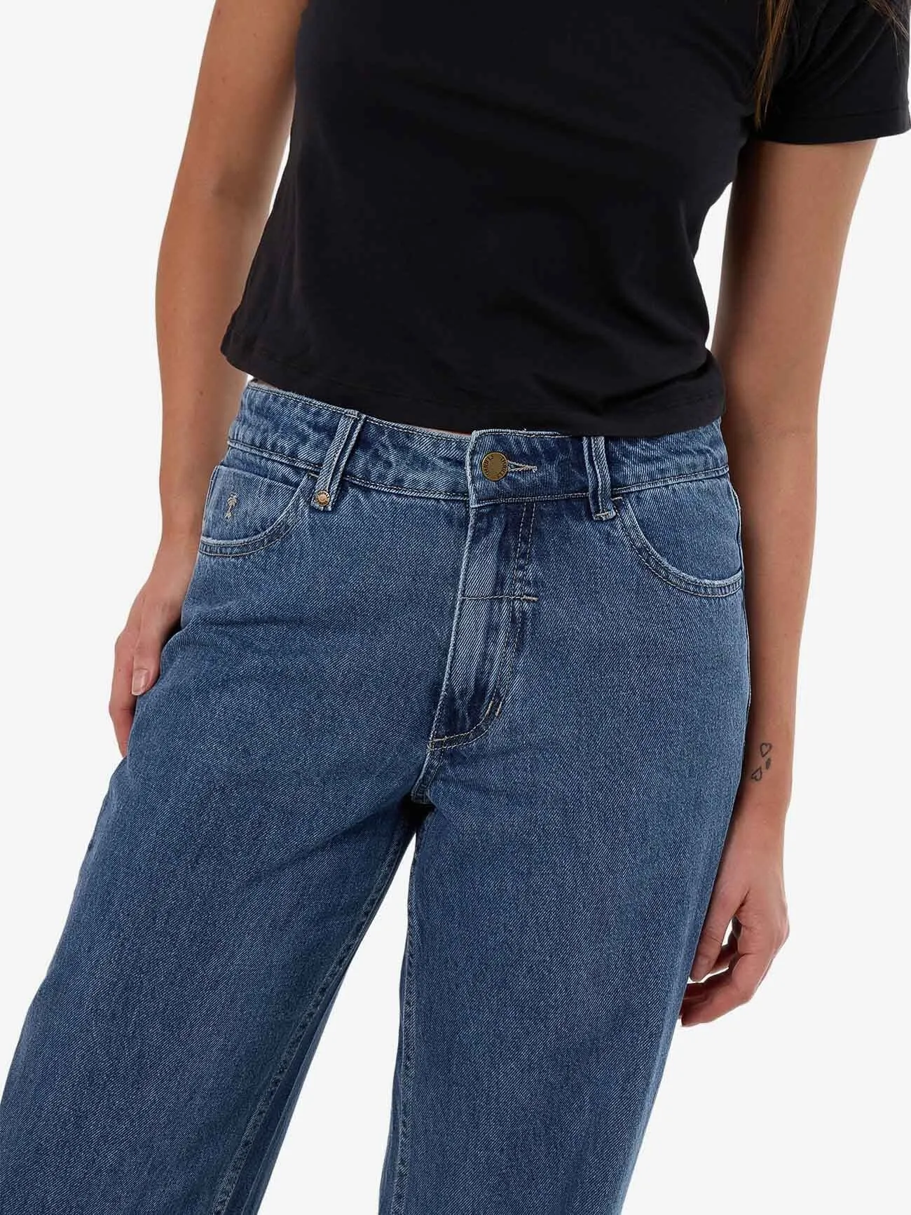 Billie Low Rise Baggy Jean - Vintage Rinse Blue sold by Thrills product image thumbnail 2