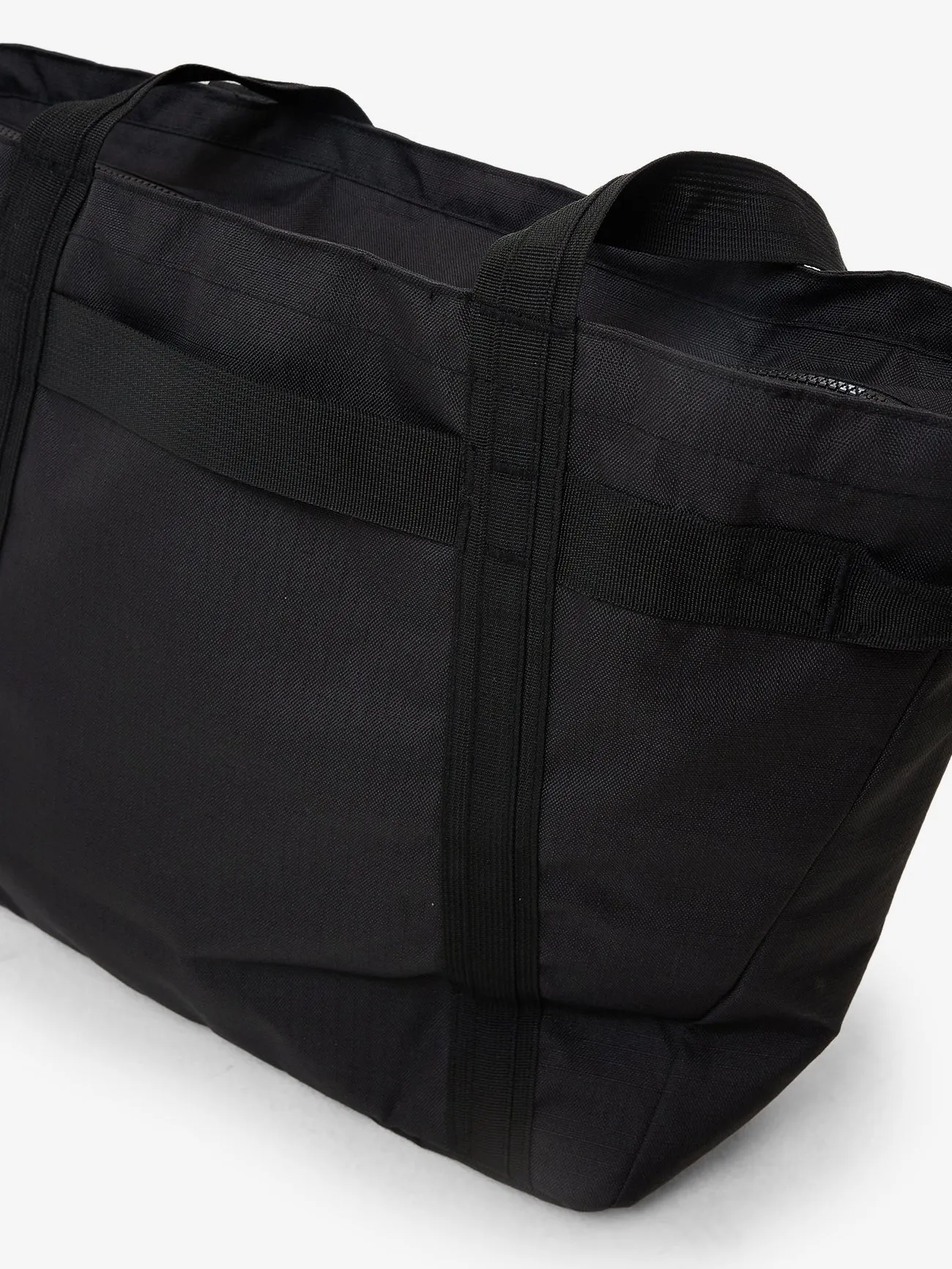 Minimal Thrills Oversized Laptop Tote - Black sold by Thrills product image thumbnail 3