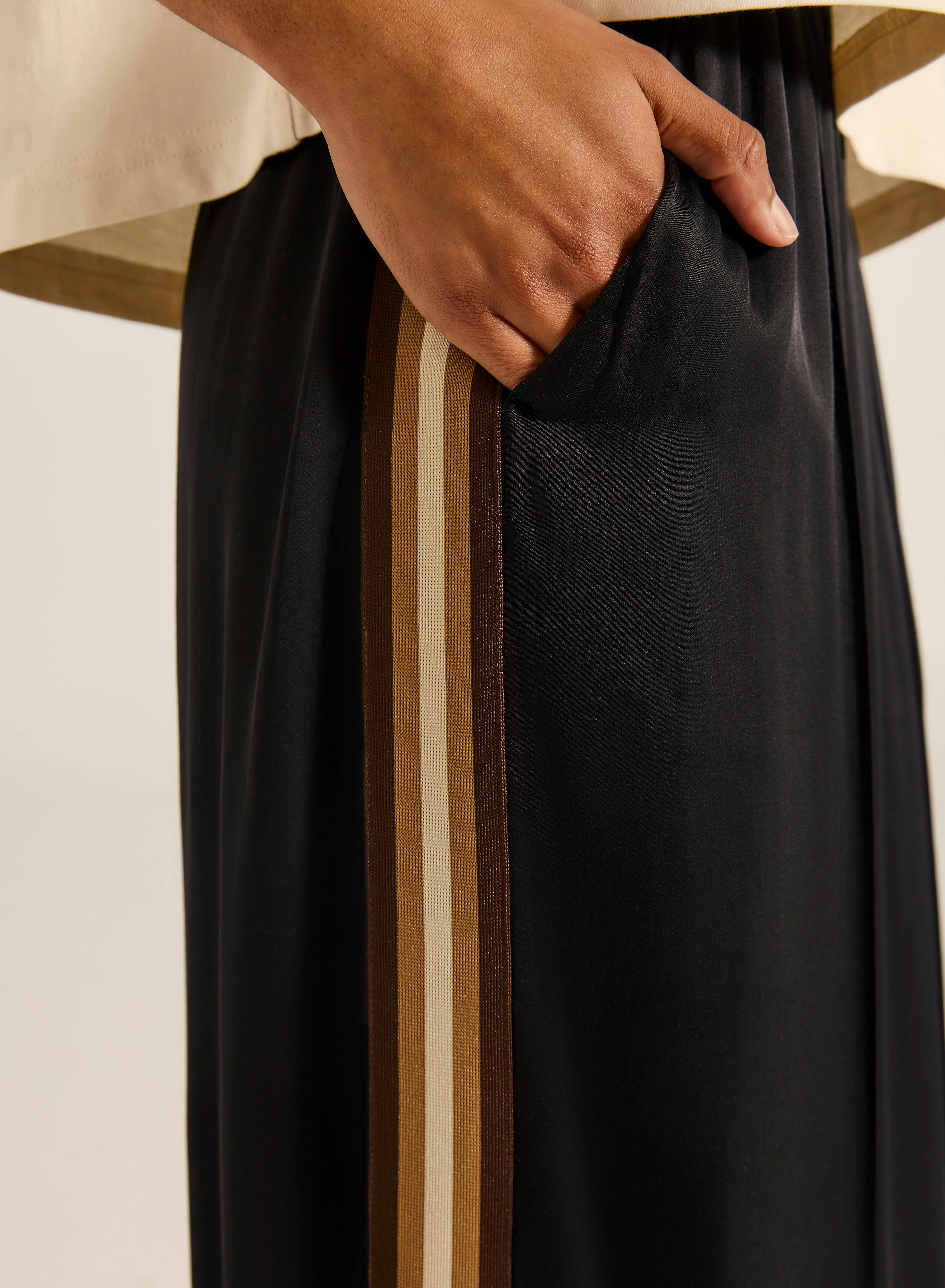 Rashida Zola Pant sold by Tigerlily product image thumbnail 5