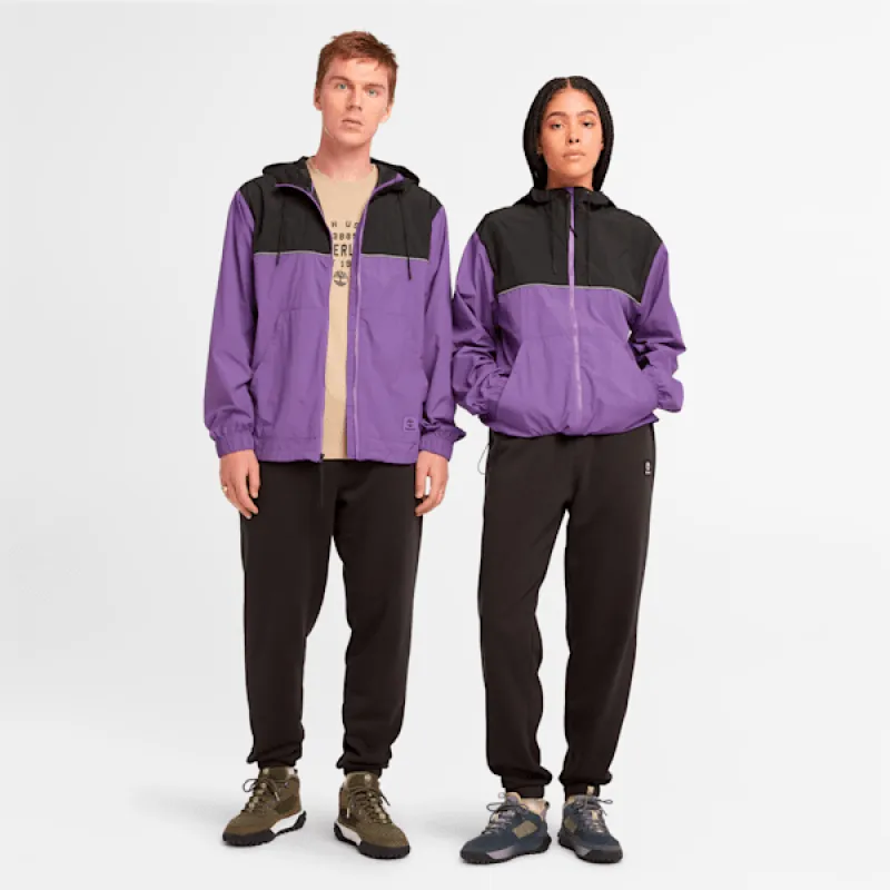 Timberland Woven Badge Sweatpant in Black made by Timberland