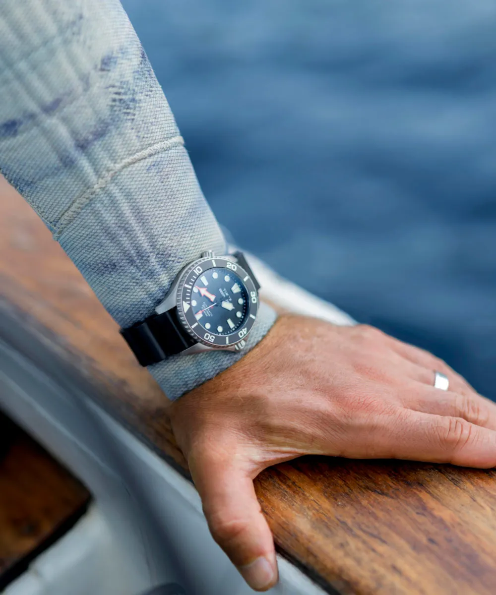 Deepwater Meridian 300 Titanium HEV Automatic 44mm HNBR Synthetic Rubber Strap Watch sold by Timex product image thumbnail 3