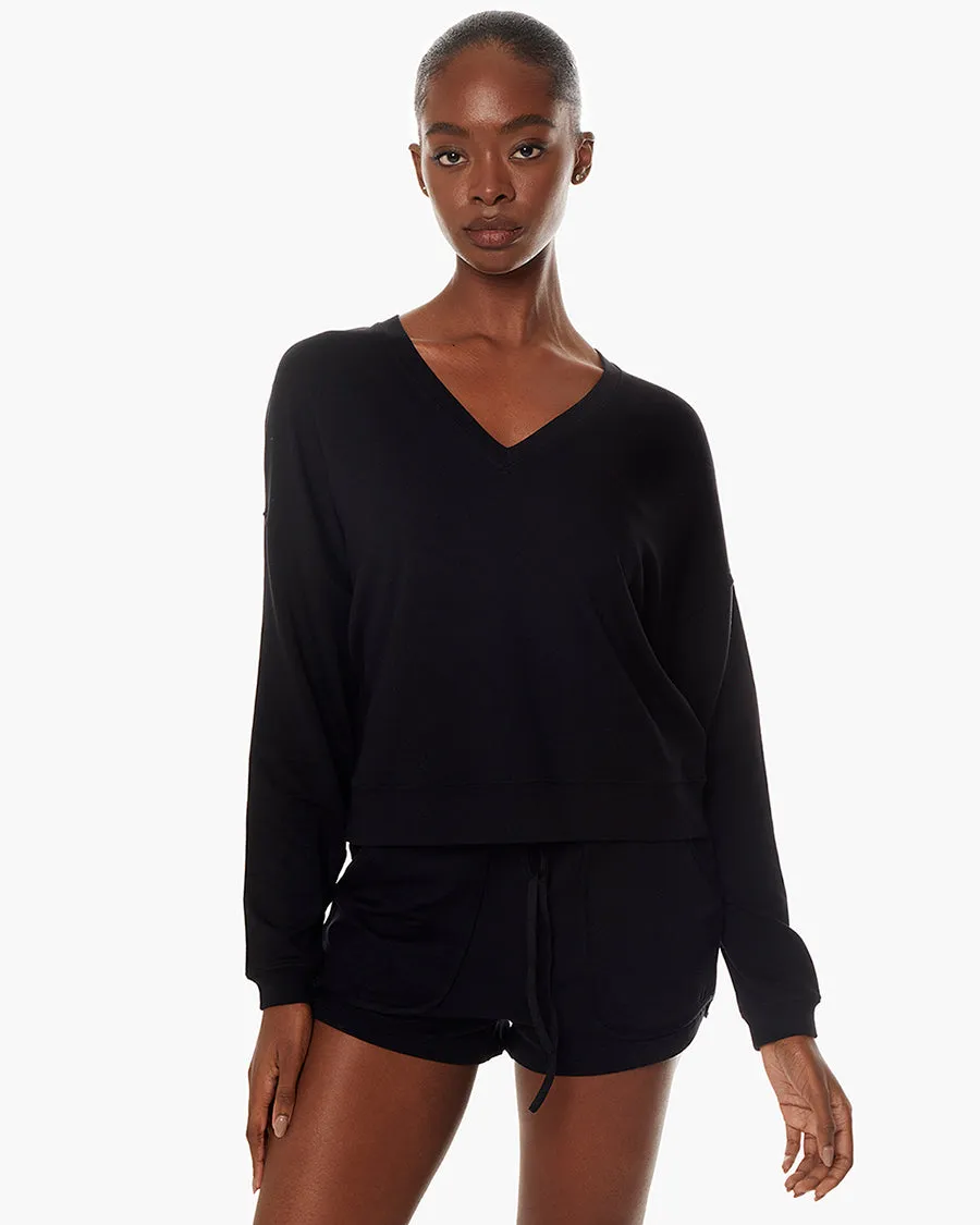 Matinée de Tennis V-neck - Black sold by TKEES