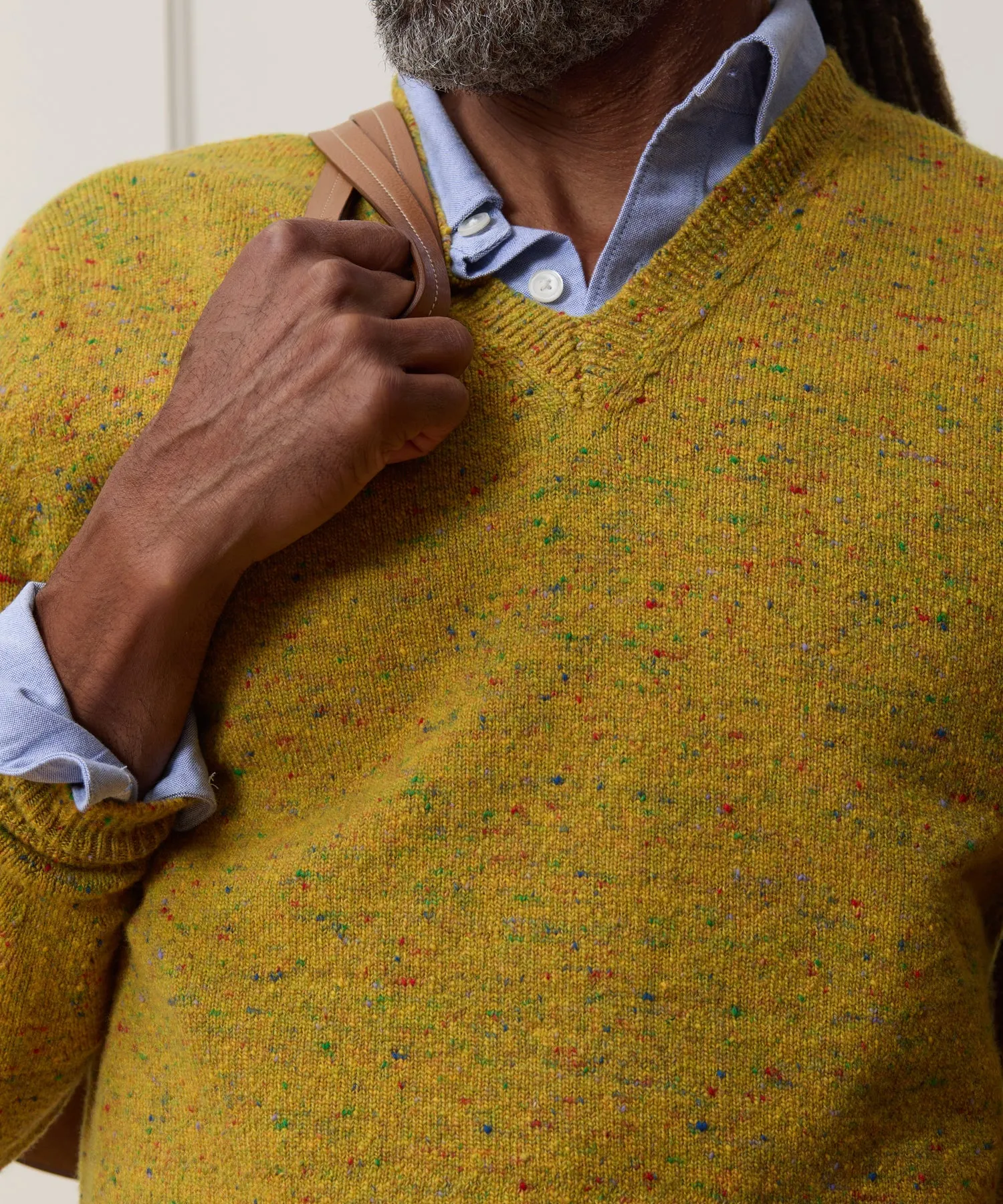 Inis Meáin Merino-Cashmere V-Neck Sweater sold by Todd Snyder product image thumbnail 4