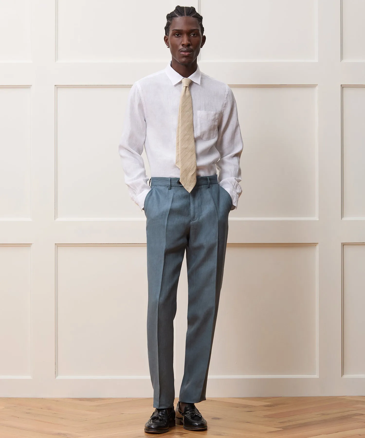 Slim Sea Soft Irish Linen Point Collar Shirt sold by Todd Snyder product image thumbnail 3