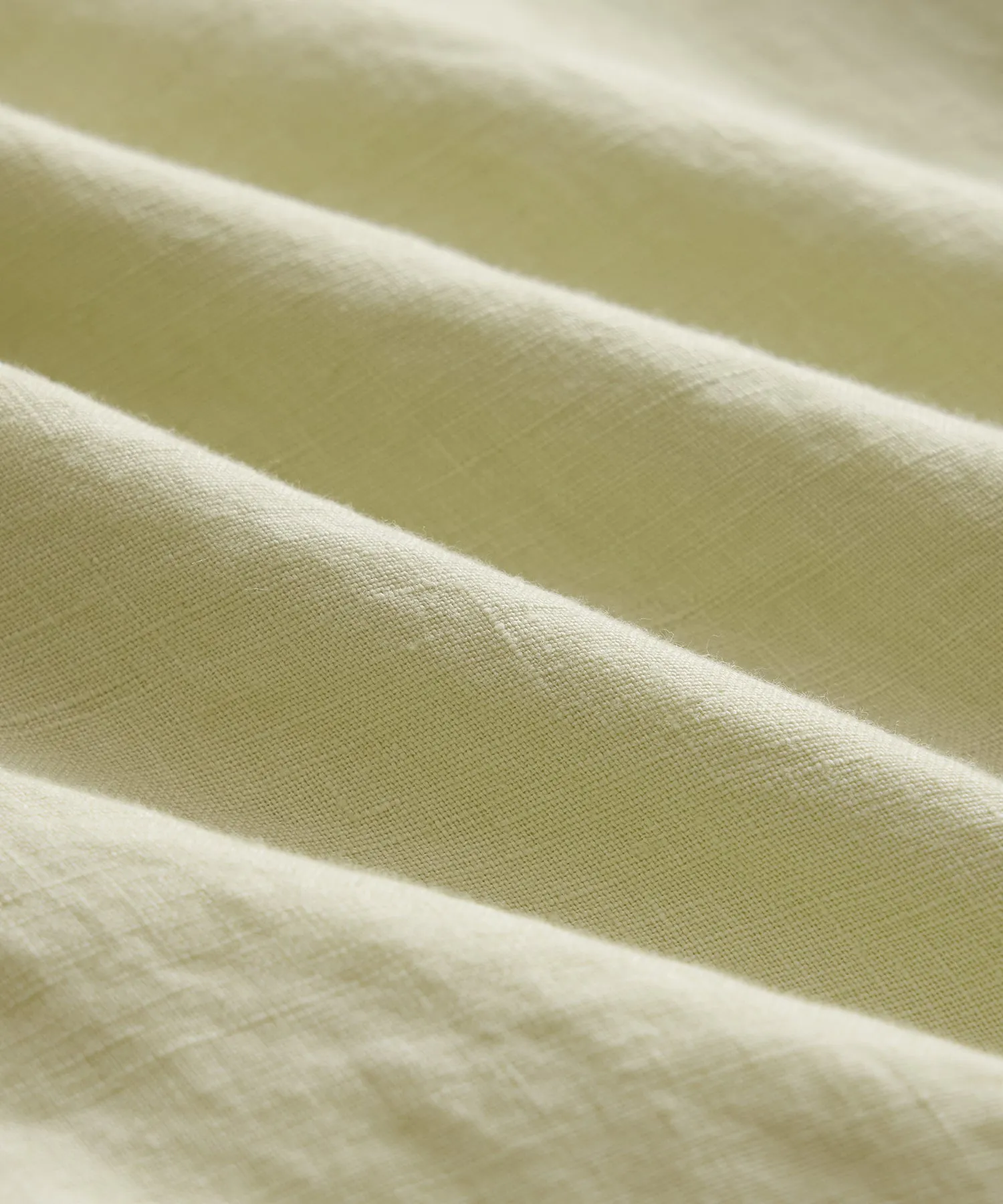 Slim Sea Soft Irish Linen Point Collar Shirt sold by Todd Snyder product image thumbnail 4