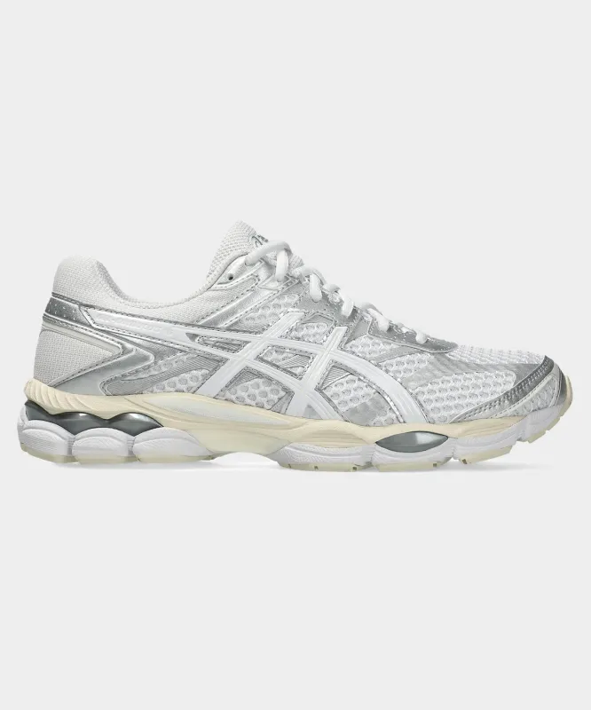 Asics Gel-Cumulus 16 Sneaker made by Asics