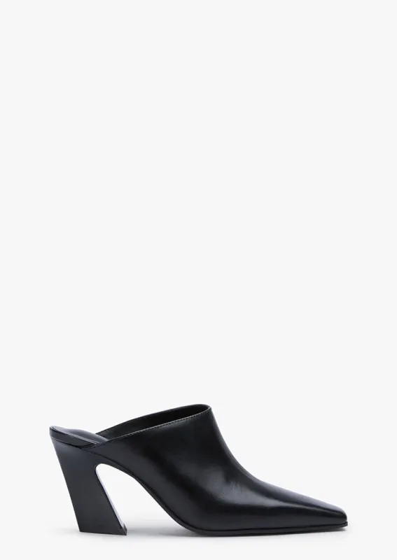 Quade Black Como sold by Tony Bianco