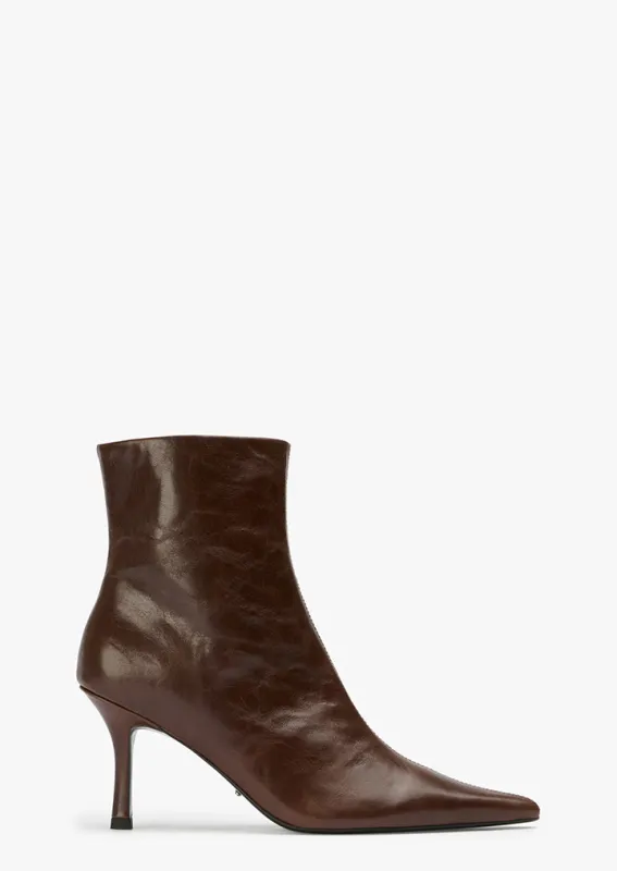 Sweetie Choc Vintage sold by Tony Bianco